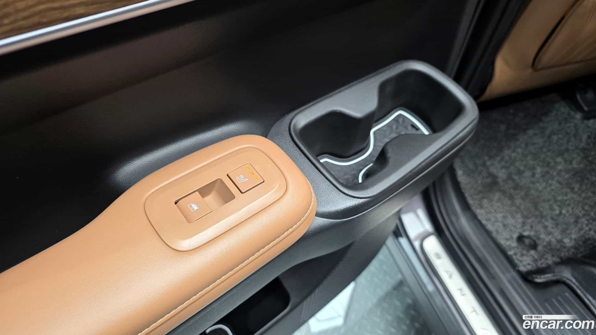 Santafe Hyundai 2024.3-OPTION-044
