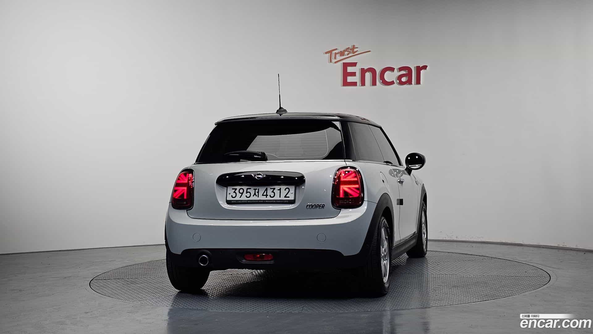 Cooper Mini 2019.11-OUTER-004