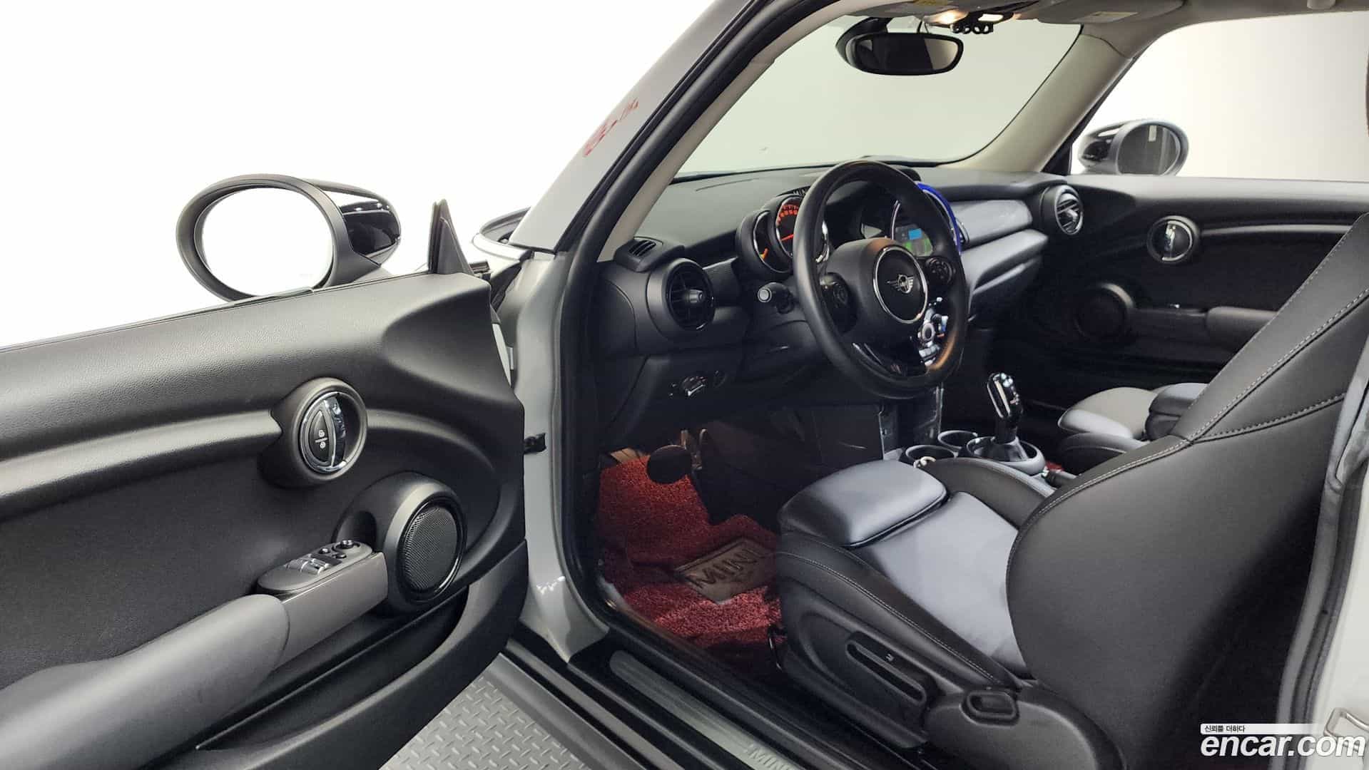 Cooper Mini 2019.11-INNER-010