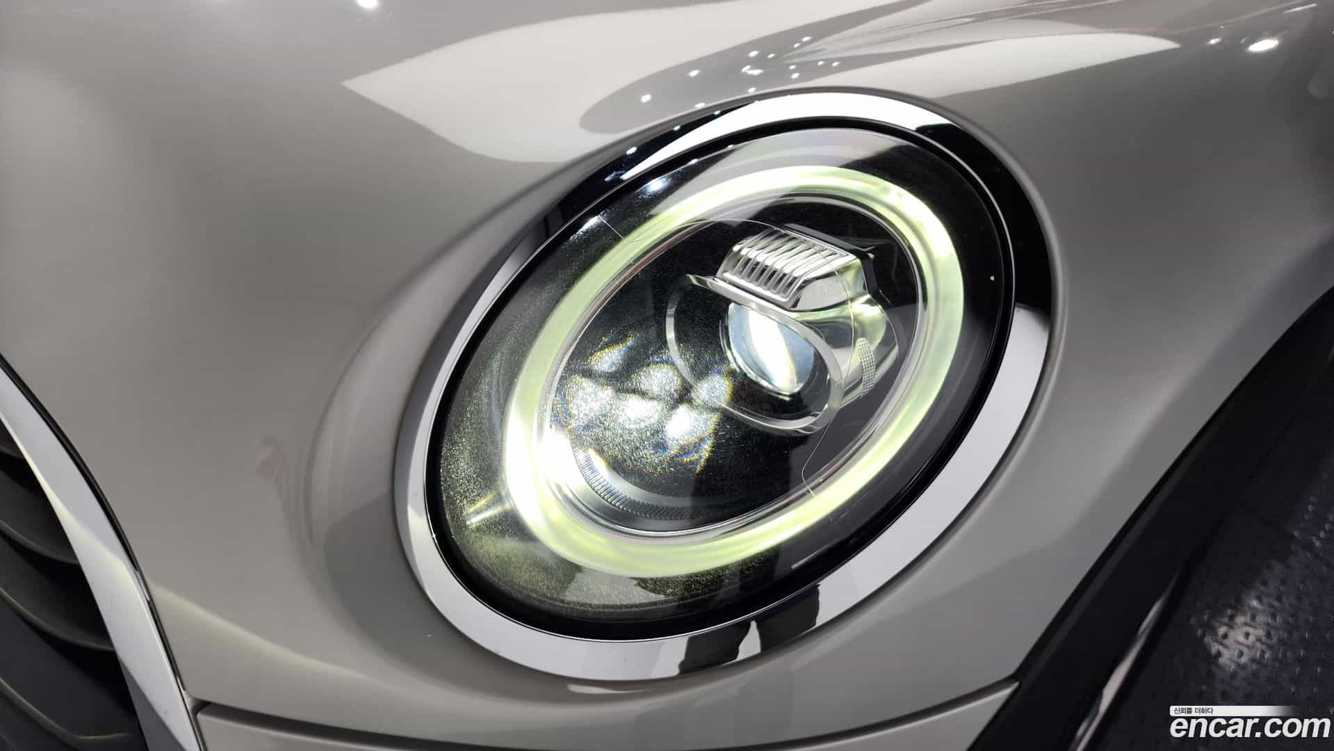 Cooper Mini 2019.11-OUTER-032