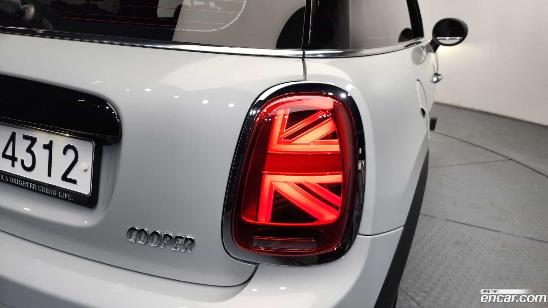 Cooper Mini 2019.11-OUTER-033