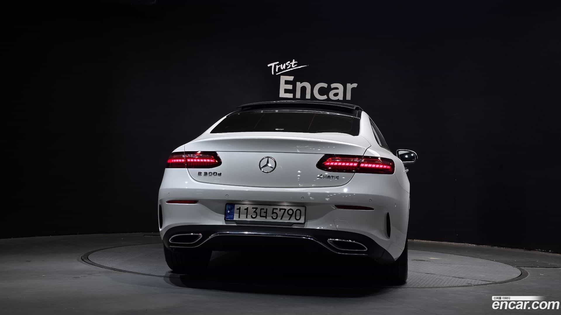 E-Class Mercedes-Benz 2022.4-OUTER-004