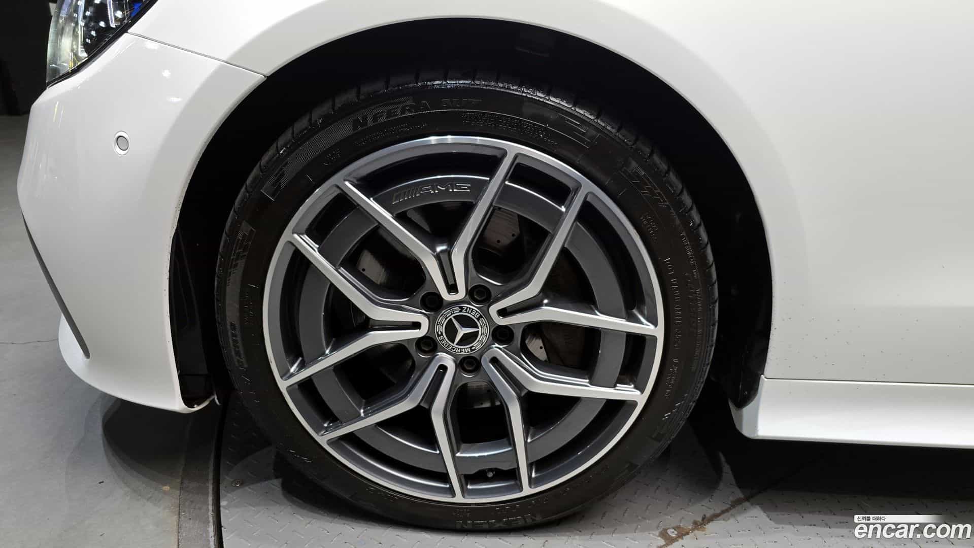E-Class Mercedes-Benz 2022.4-OUTER-005