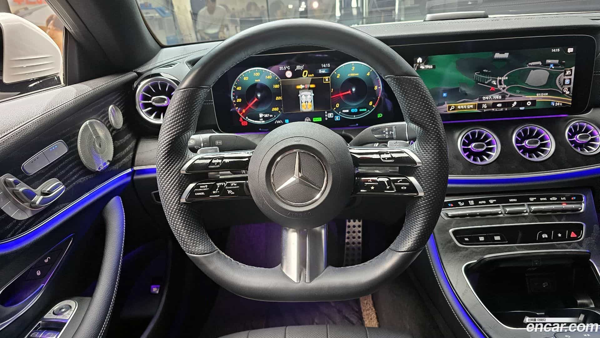 E-Class Mercedes-Benz 2022.4-OPTION-017