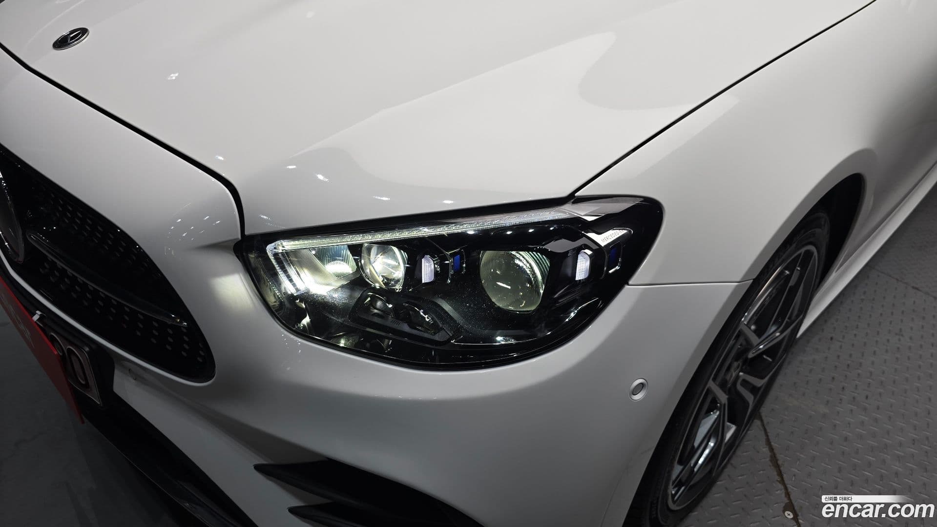 Main__Slider__Photo:E-Class Mercedes-Benz 2022.4-21