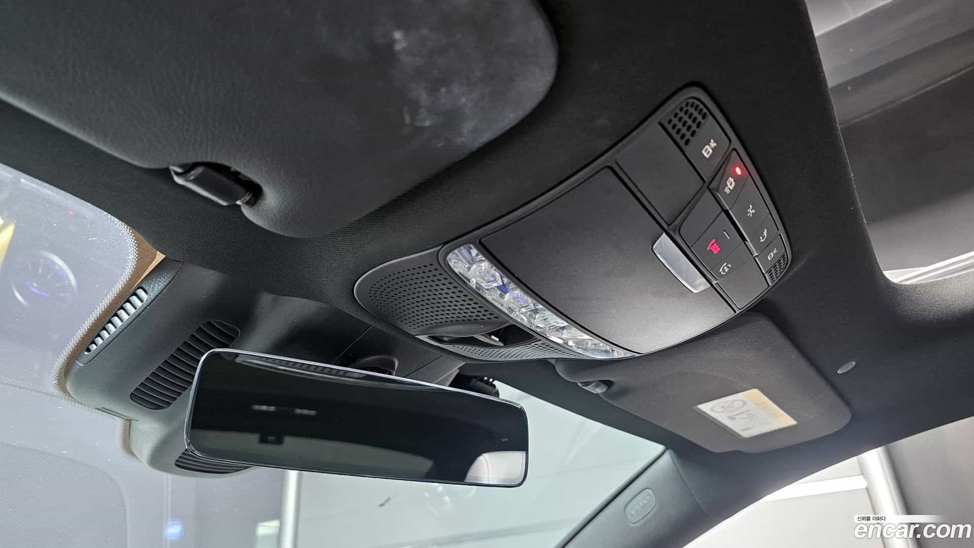 E-Class Mercedes-Benz 2022.4-OPTION-040