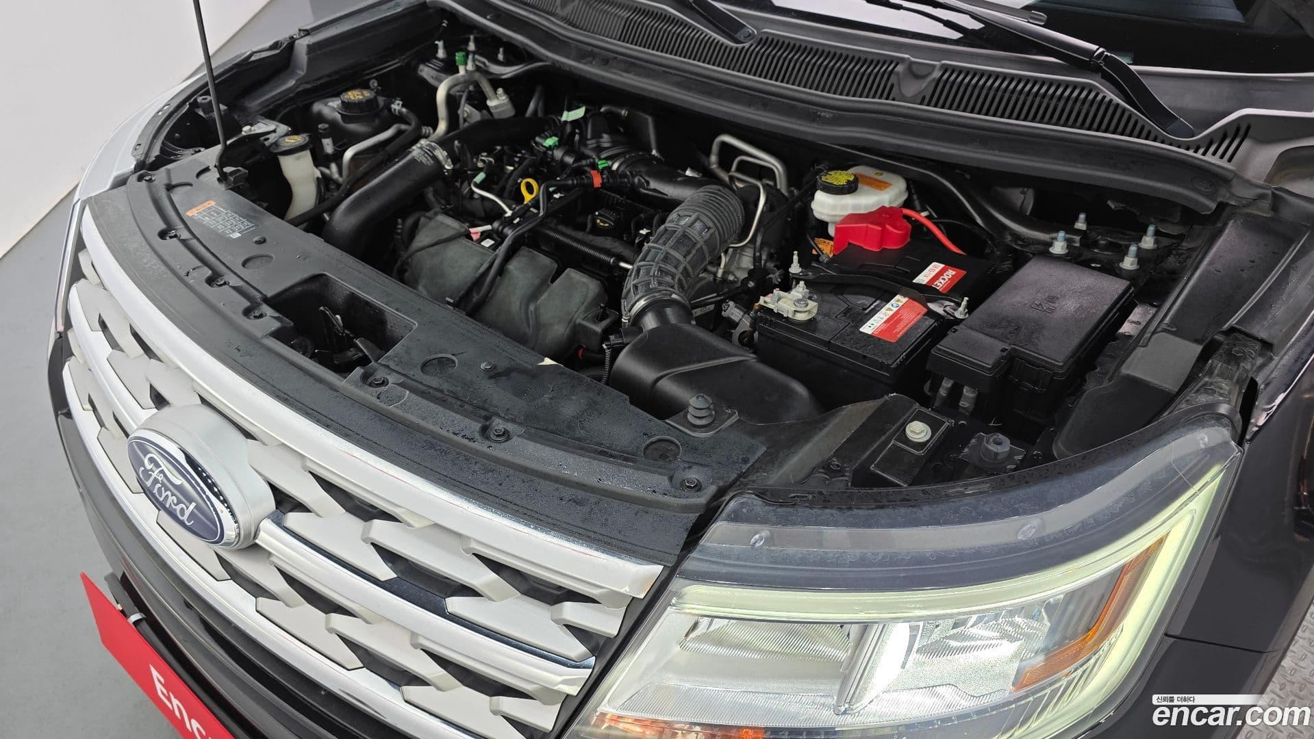 Main__Slider__Photo:Explorer Ford 2019.2-5