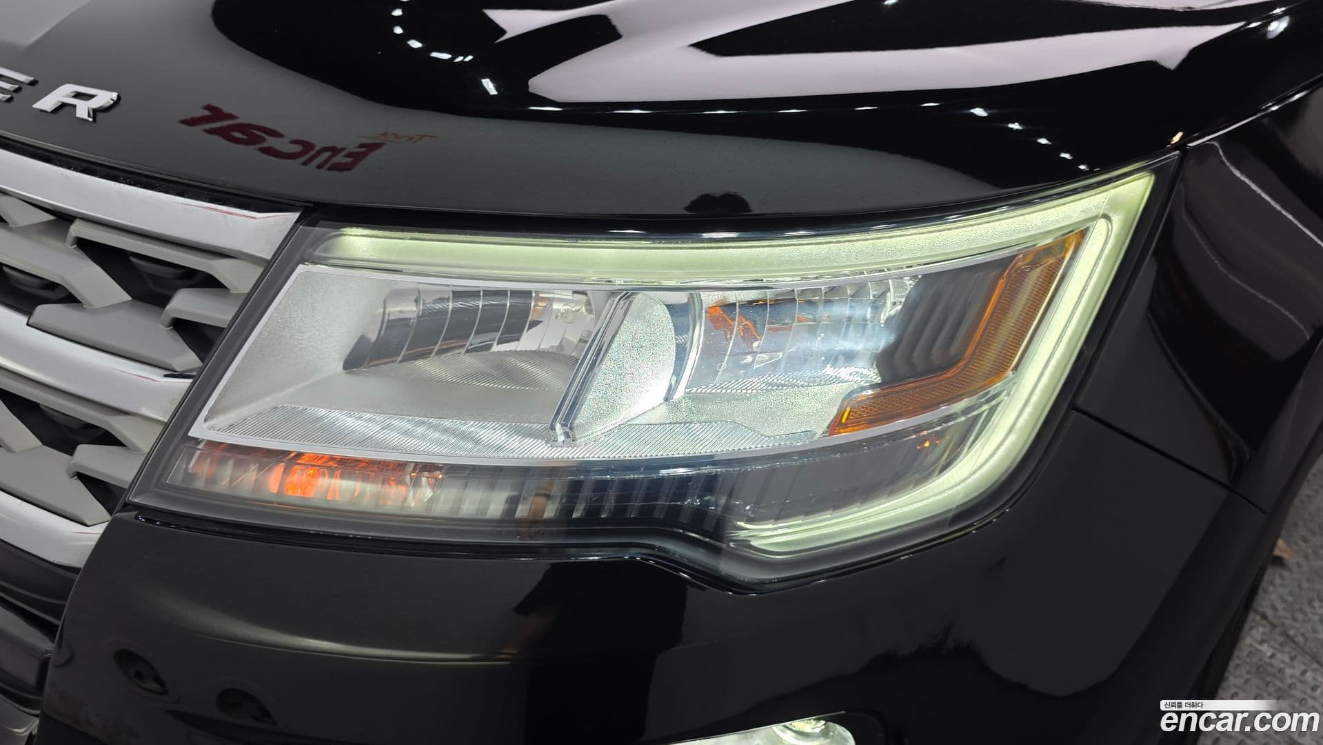 Main__Slider__Photo:Explorer Ford 2019.2-21