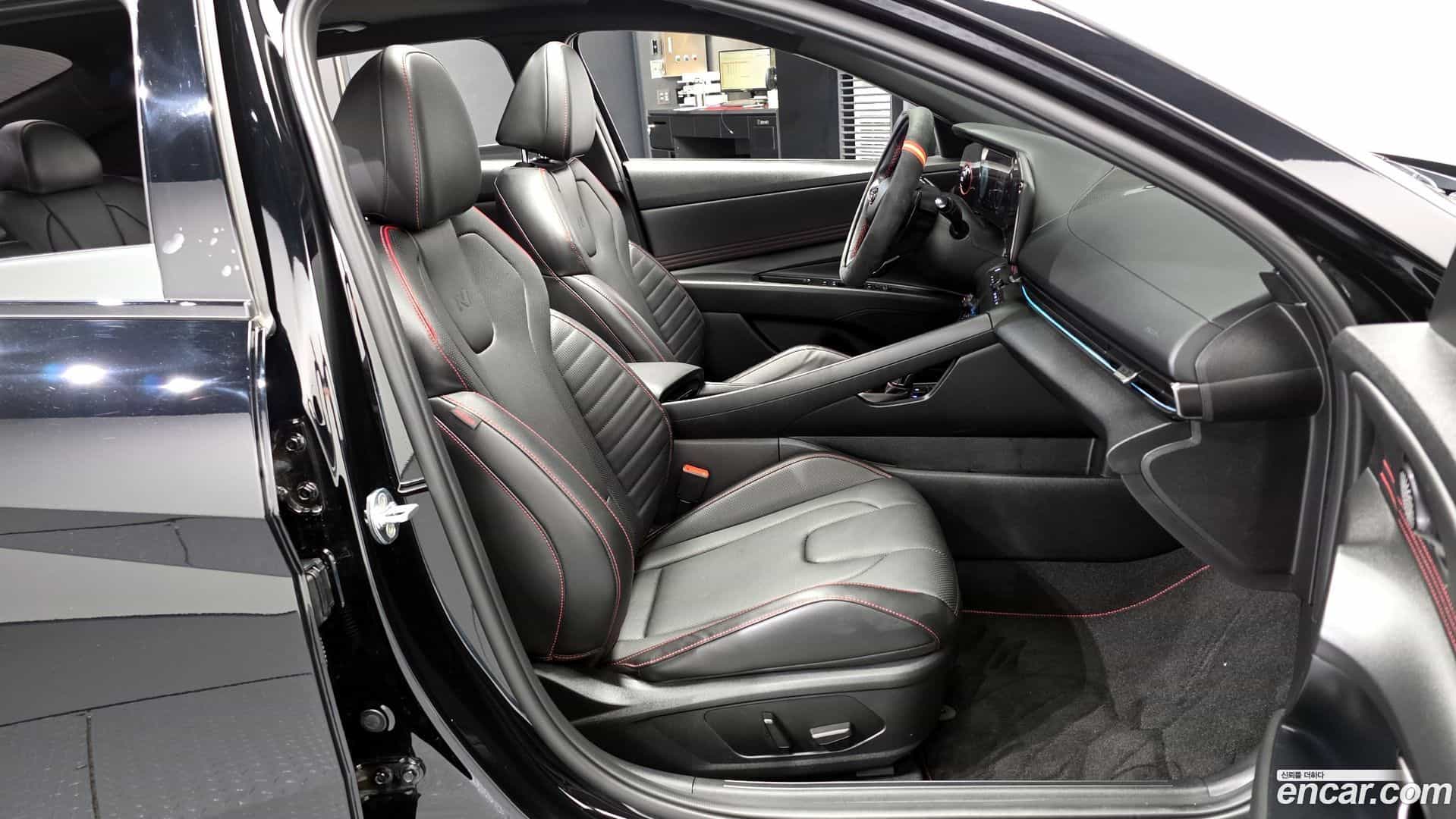 AVANTE Hyundai 2022.4-OPTION-015