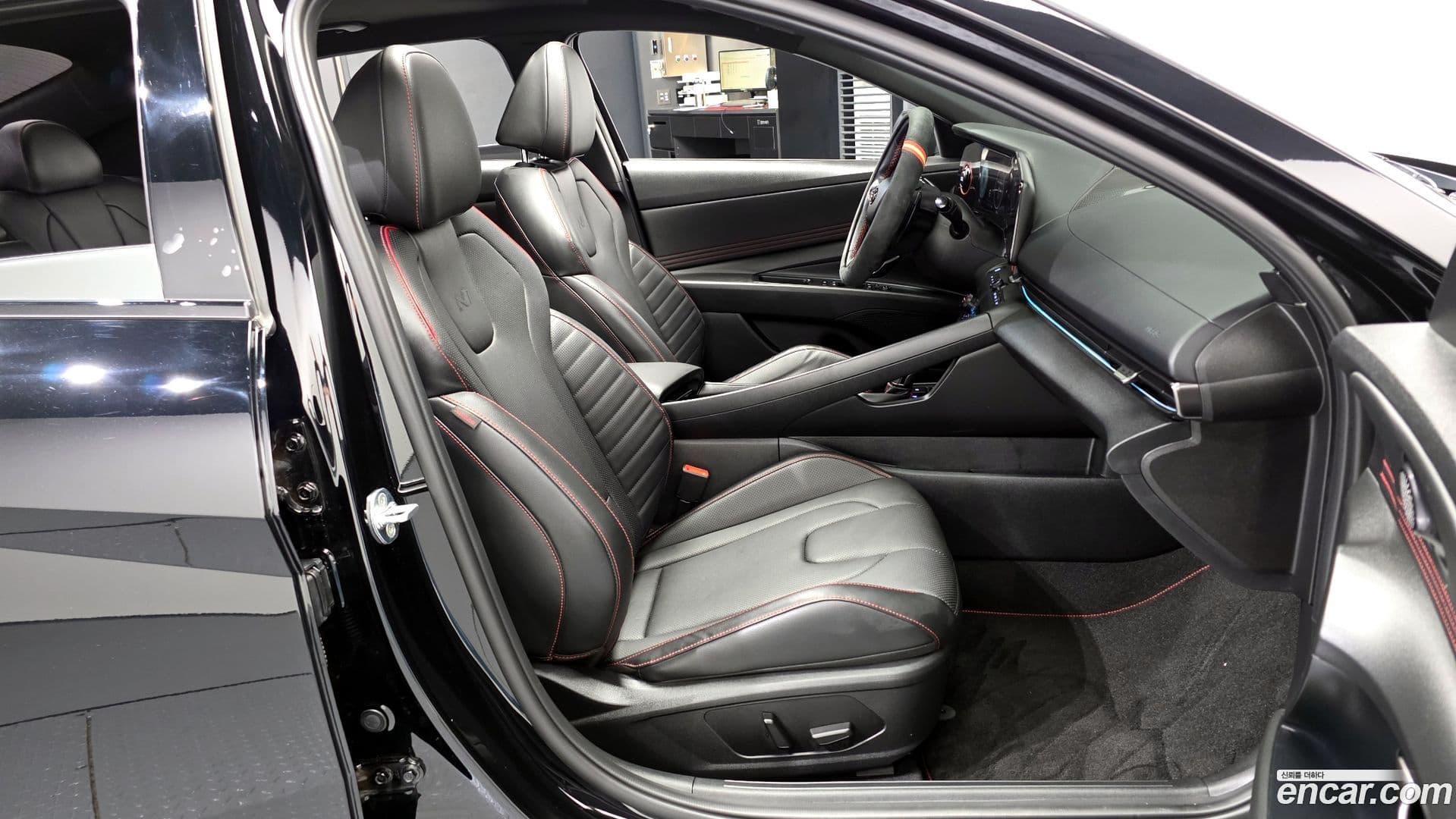 Main__Slider__Photo:AVANTE Hyundai 2022.4-10
