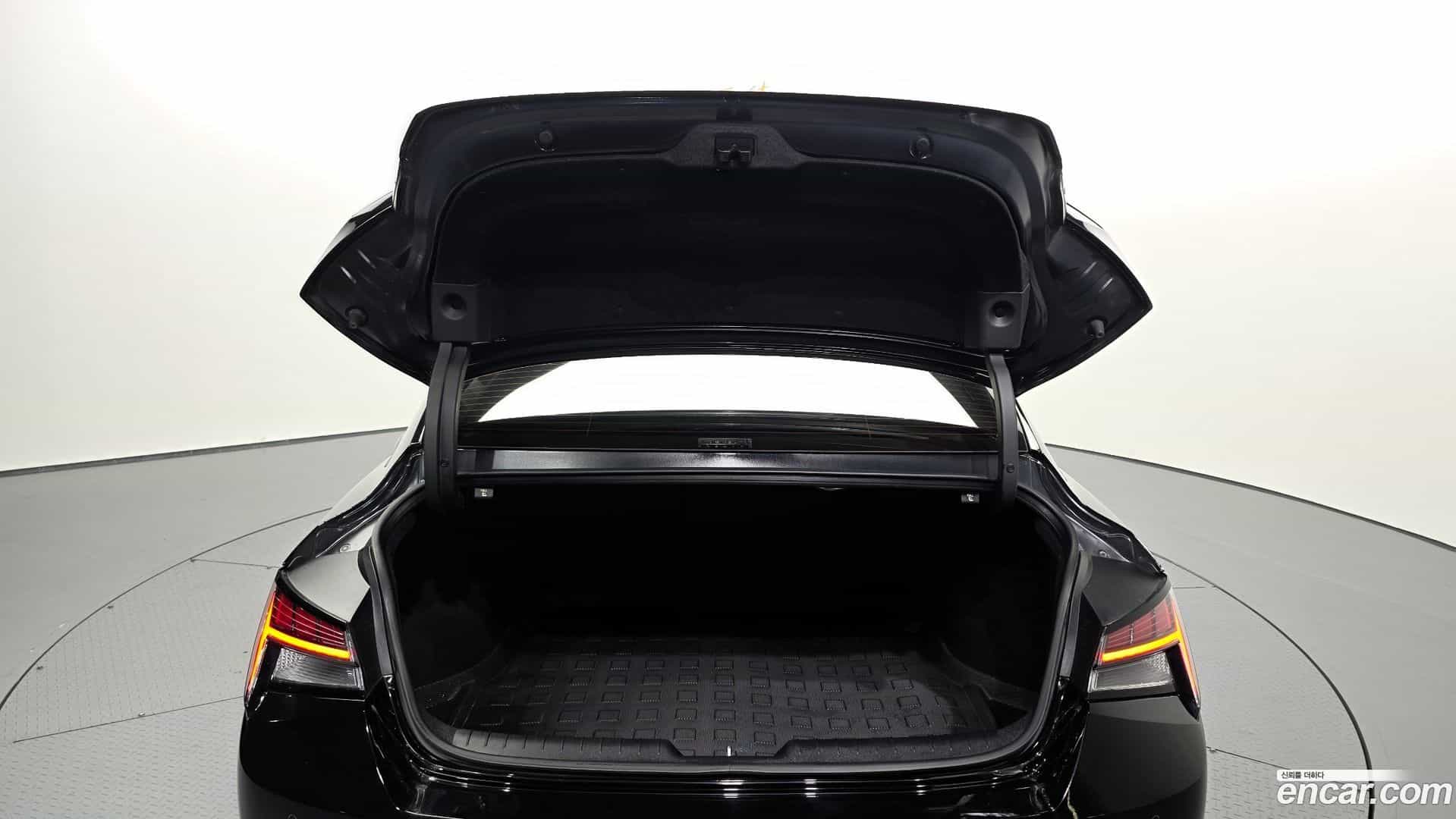 AVANTE Hyundai 2022.4-OPTION-024