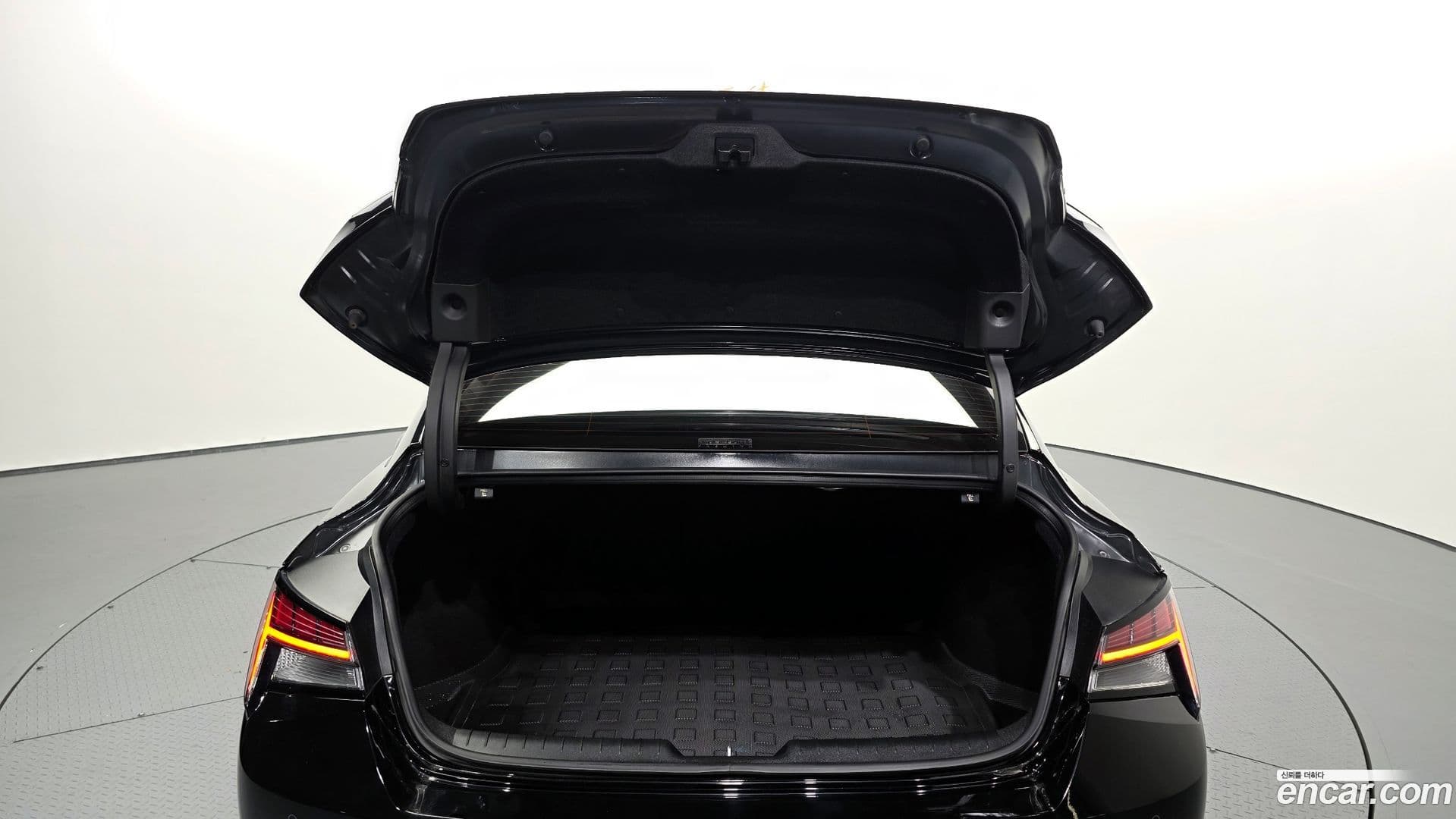 Main__Slider__Photo:AVANTE Hyundai 2022.4-19