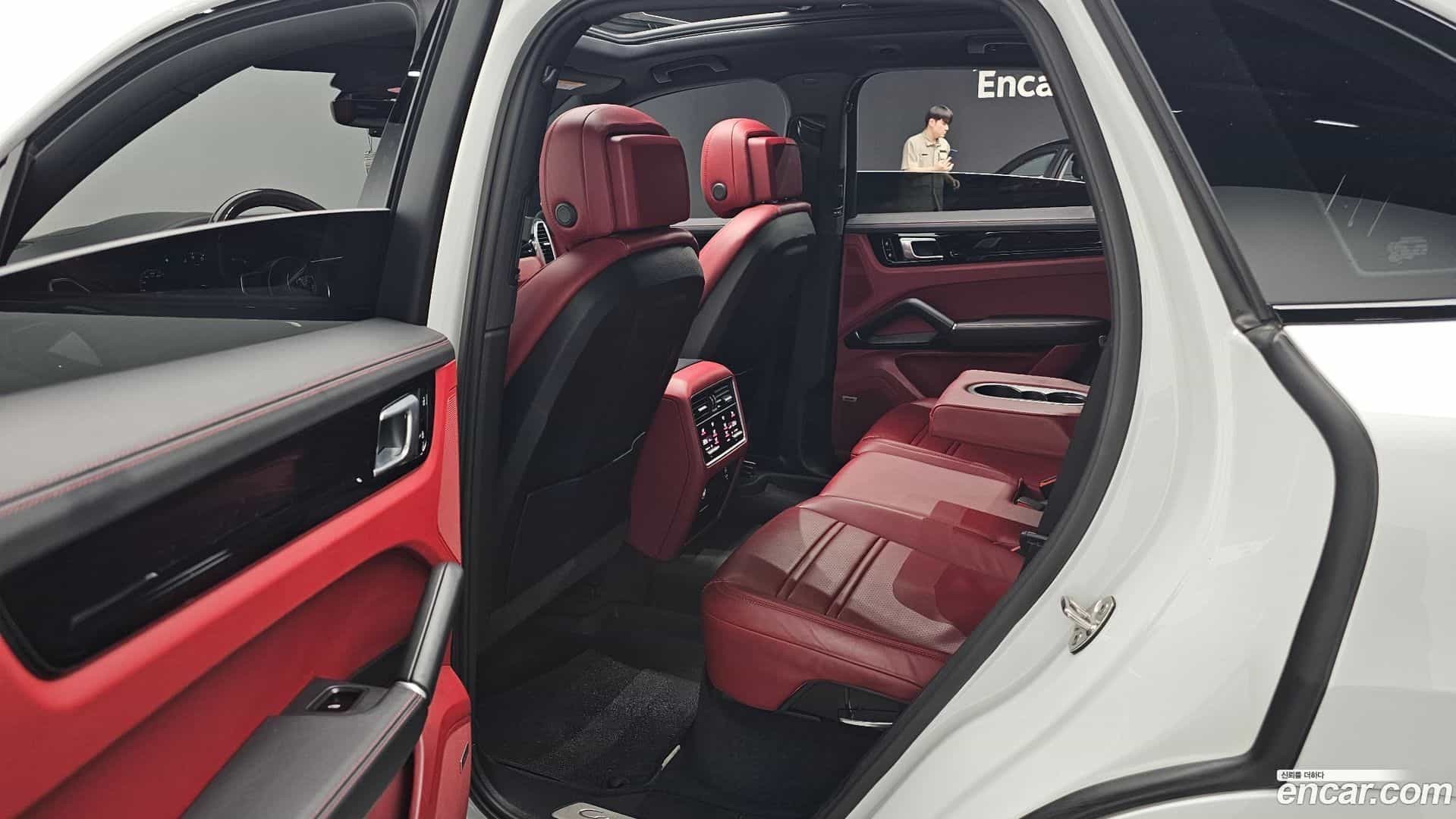 Cayenne Porsche 2020.3-OPTION-016