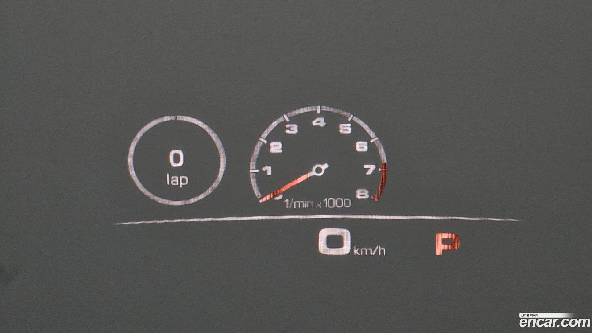 Main__Slider__Photo:Cayenne Porsche 2020.3-16