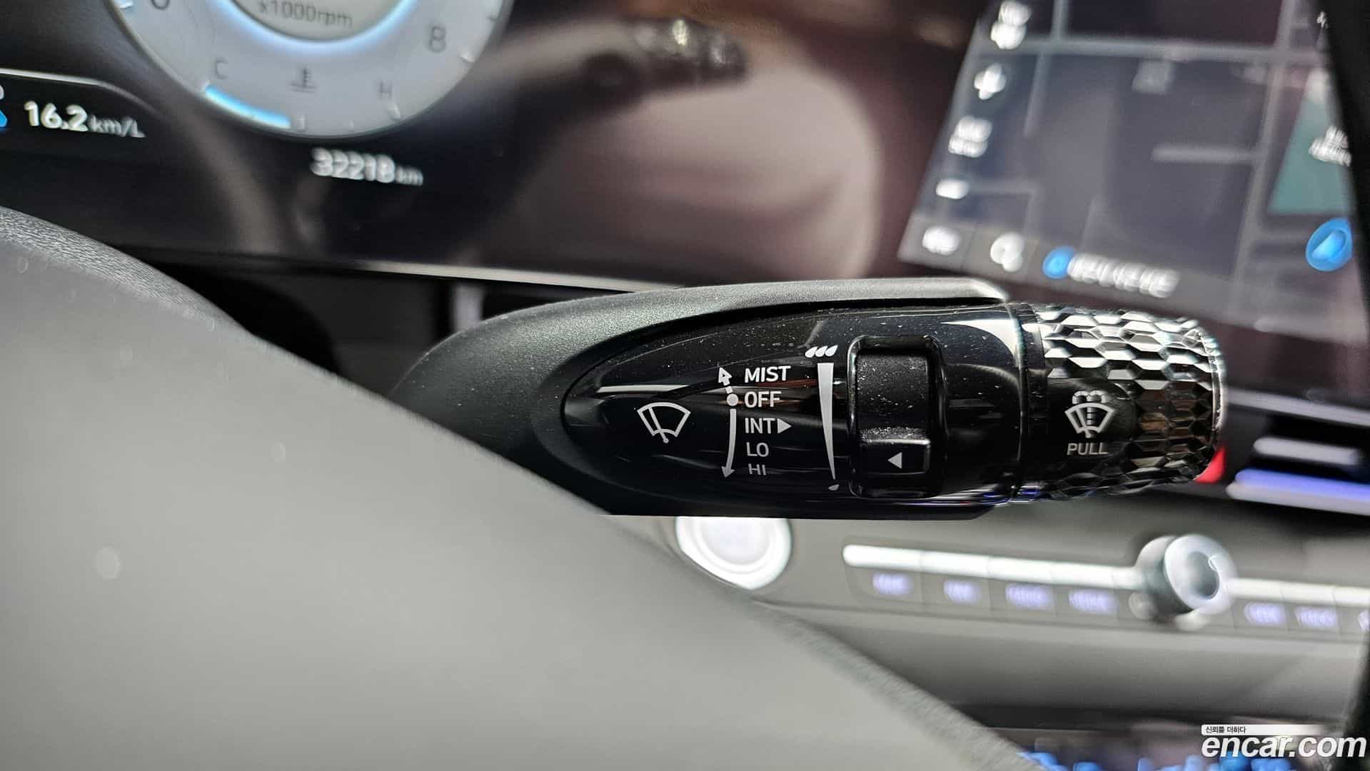 AVANTE Hyundai 2023.9-OPTION-042