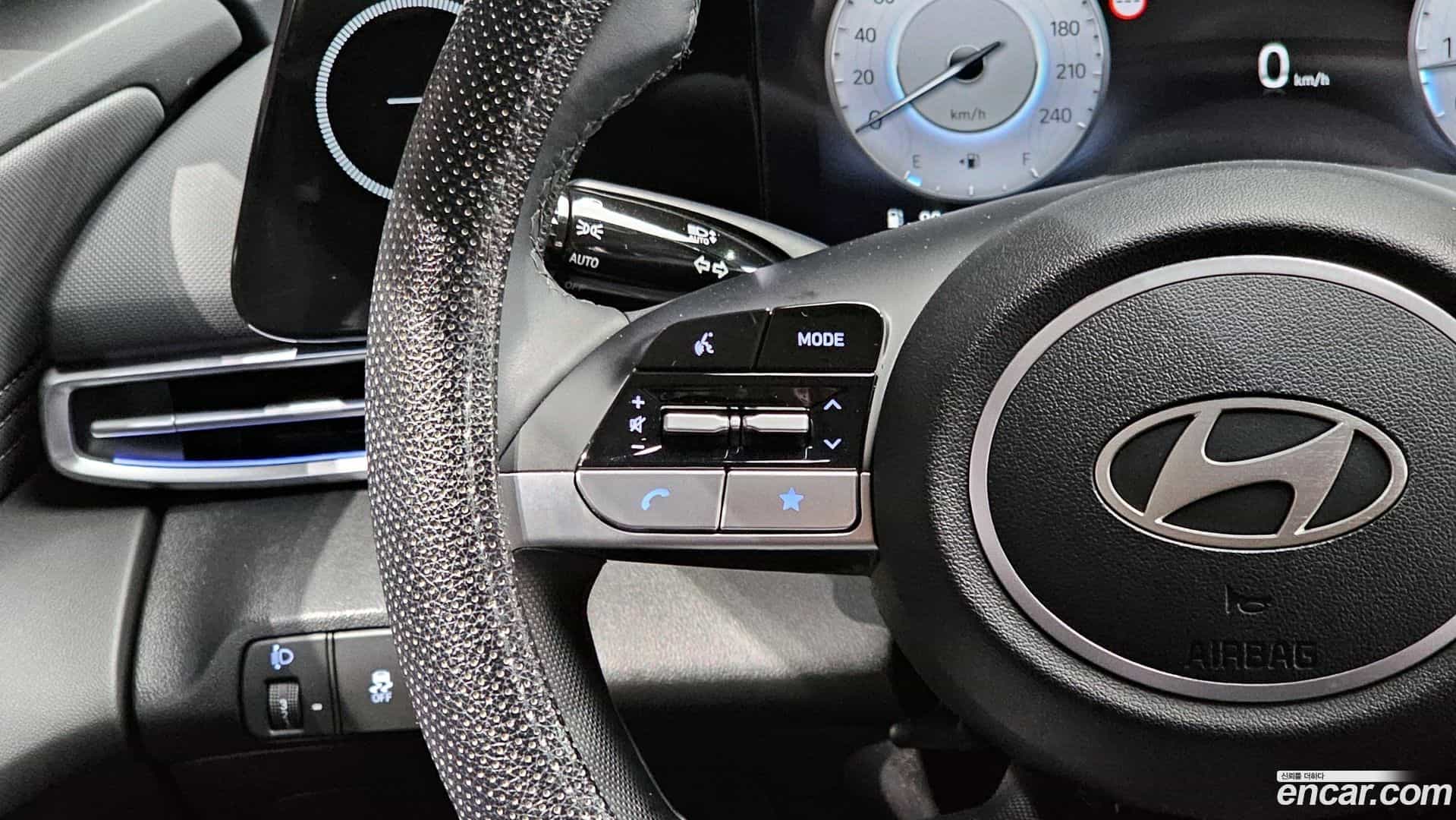 AVANTE Hyundai 2023.9-OPTION-043