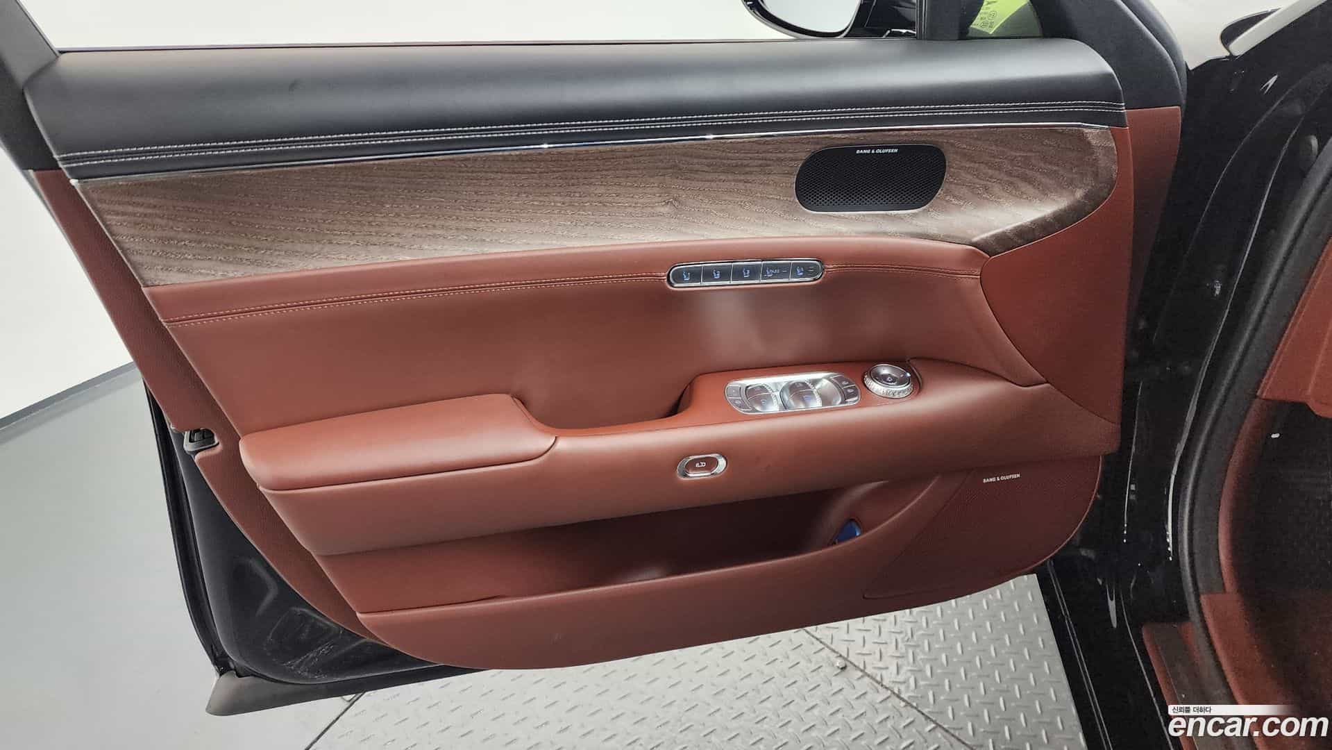 G90 Genesis 2023.6-INNER-034