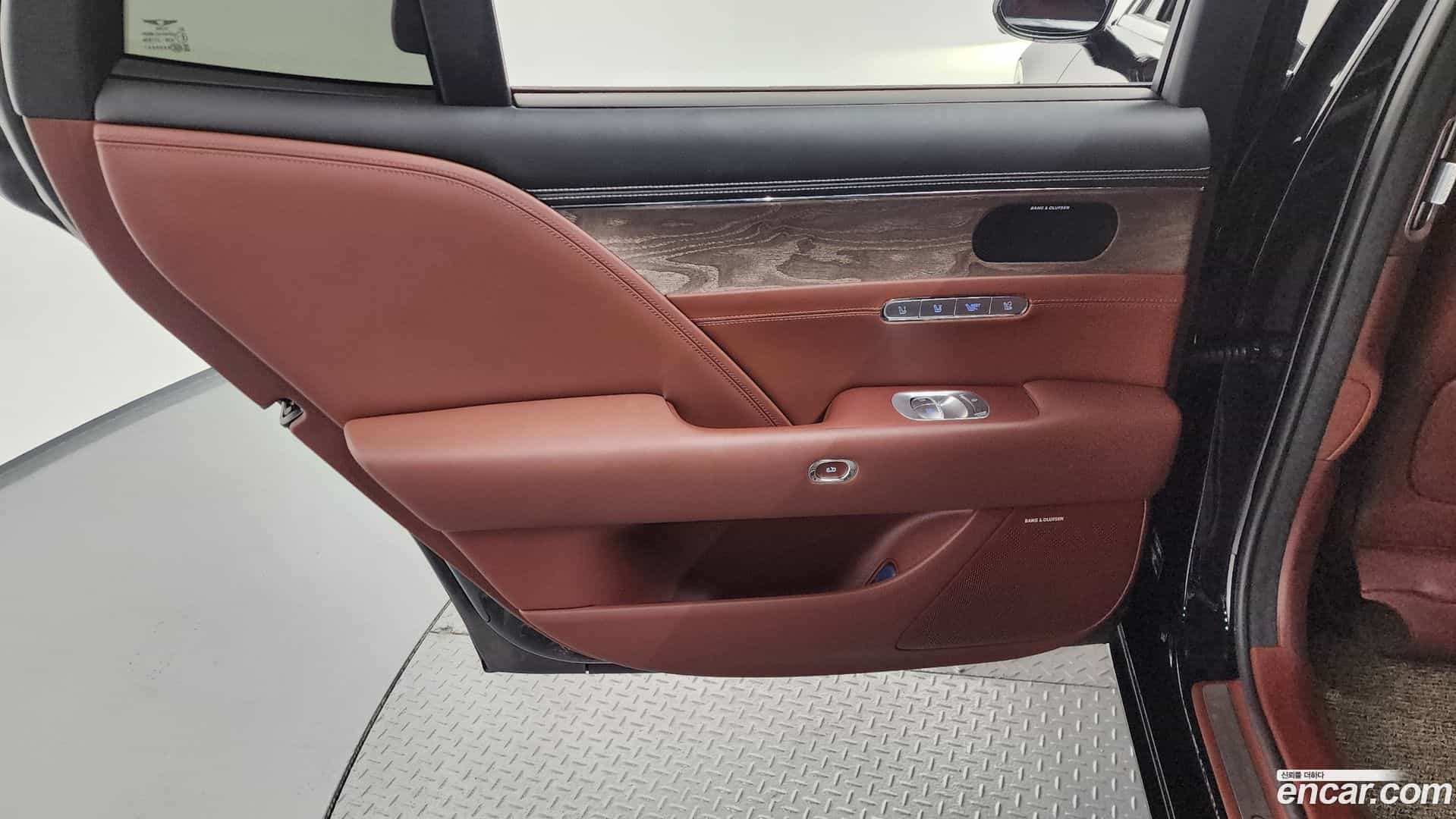 G90 Genesis 2023.6-INNER-035