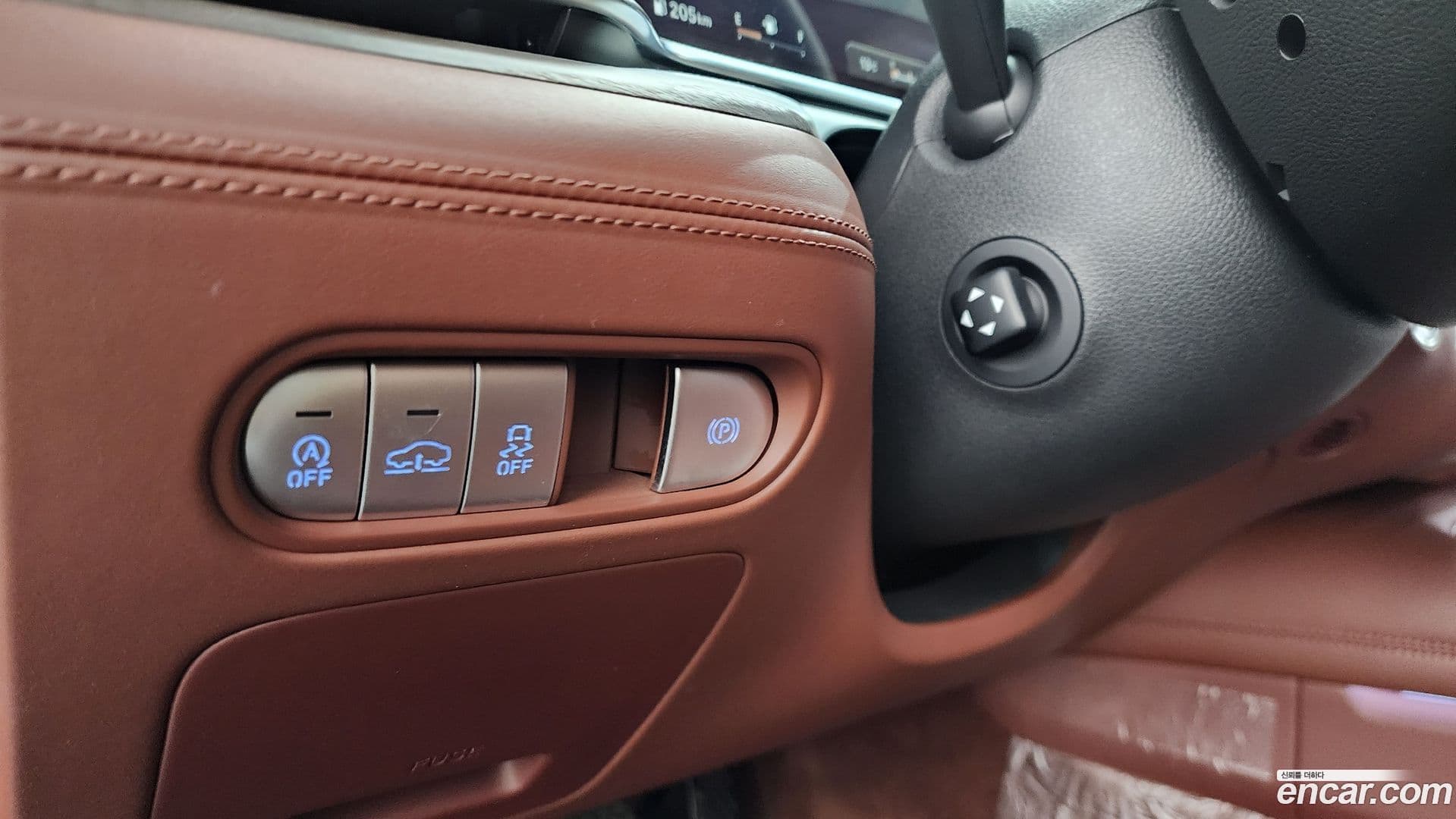 Main__Slider__Photo:G90 Genesis 2023.6-26