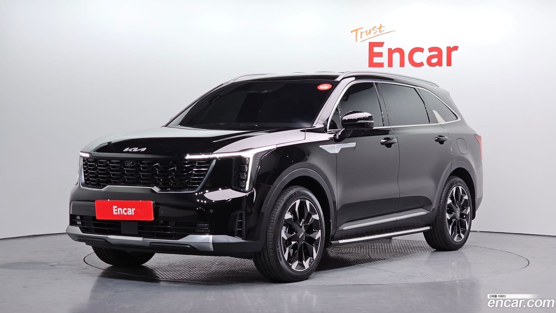 Main__Slider__Photo:Sorento Kia 2025.10-0