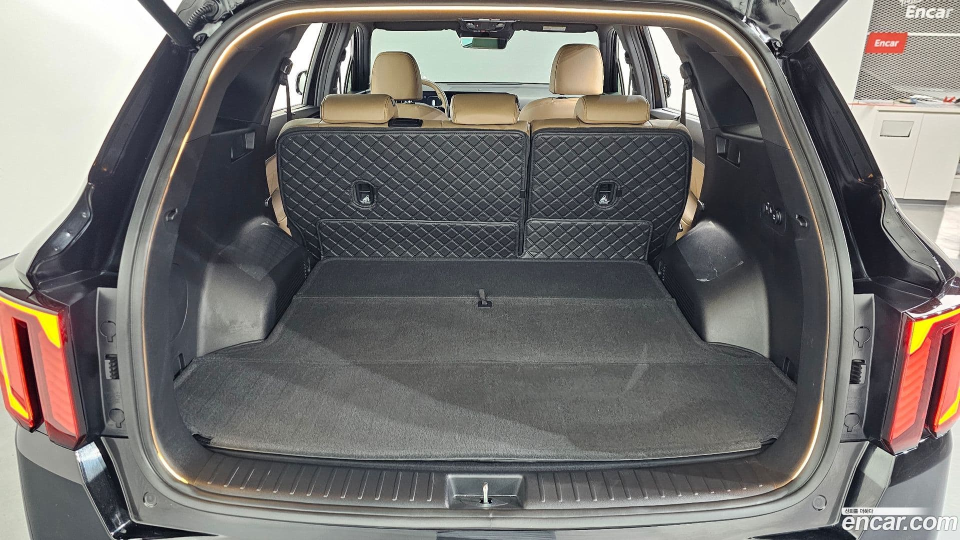 Main__Slider__Photo:Sorento Kia 2025.10-19