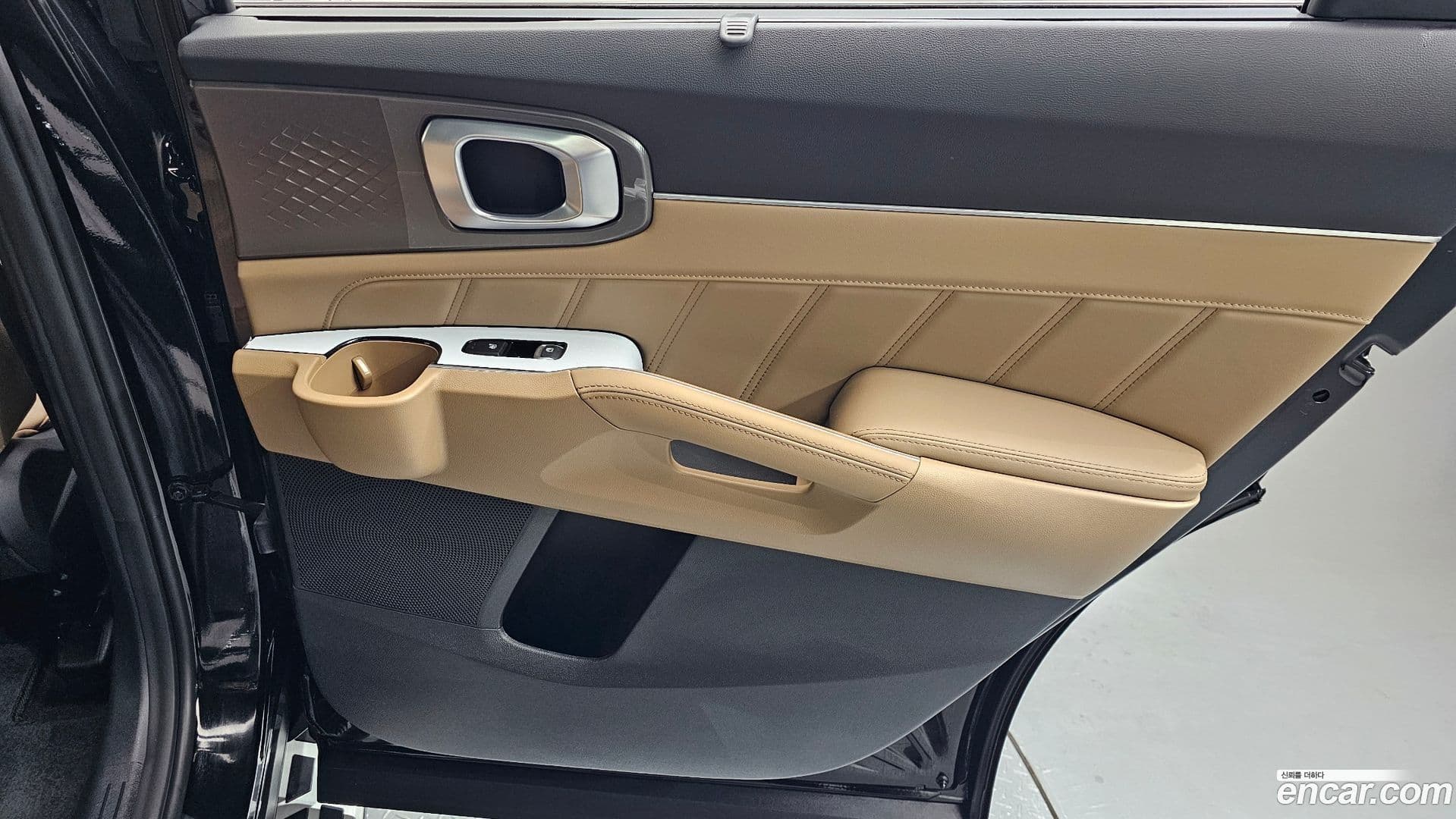 Main__Slider__Photo:Sorento Kia 2025.10-24