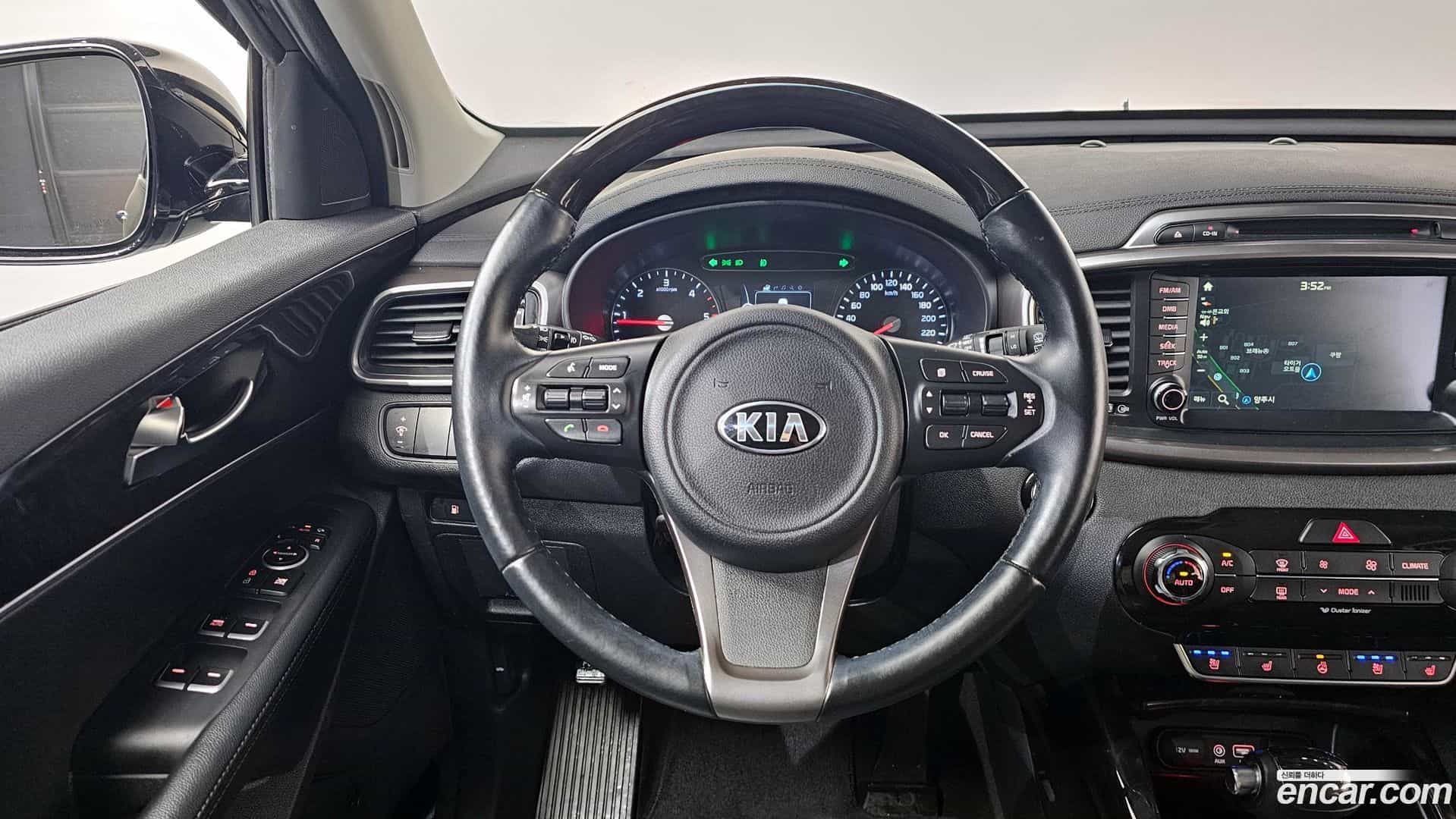 Sorento Kia 2015.6-OPTION-017