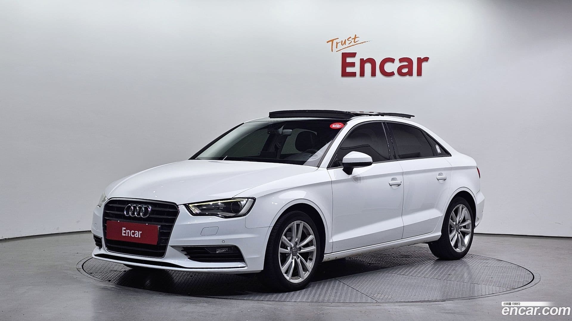 Main__Slider__Photo:A3 Audi 2016.2-0