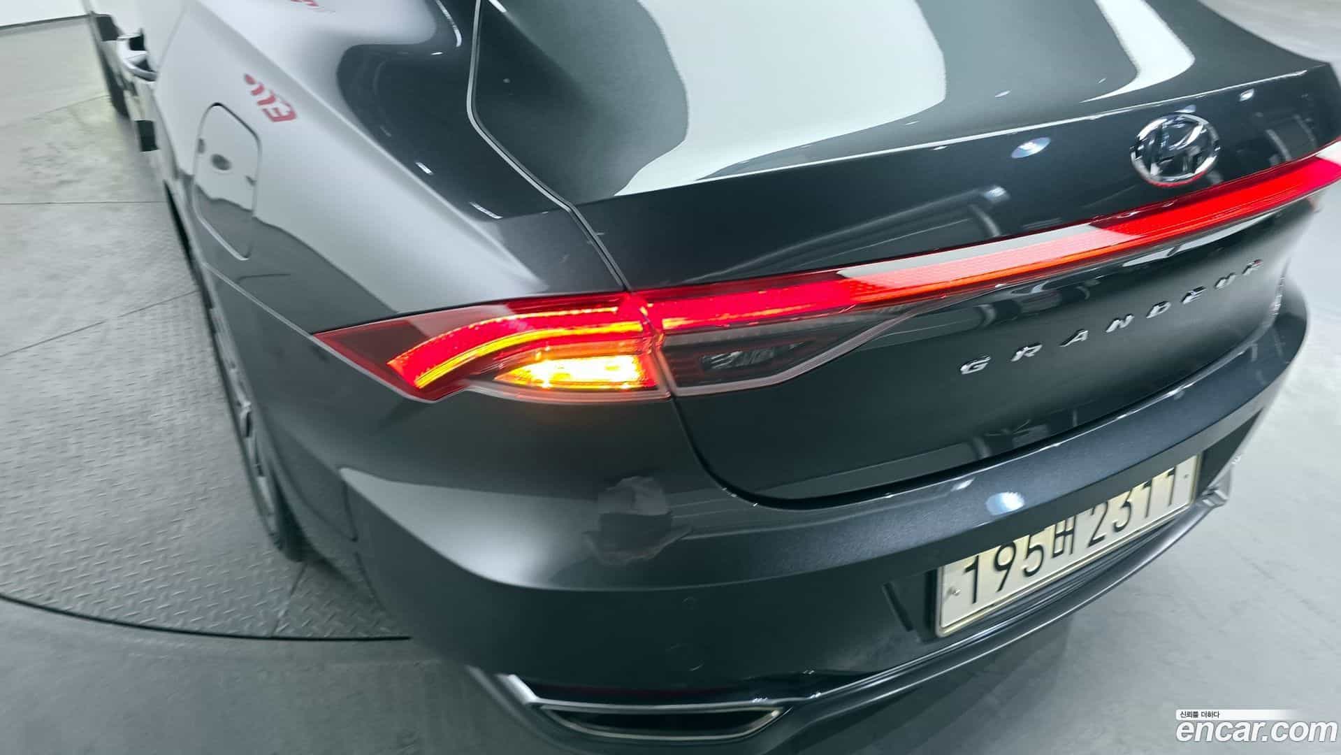Grandeur Hyundai 2022.0-OUTER-033