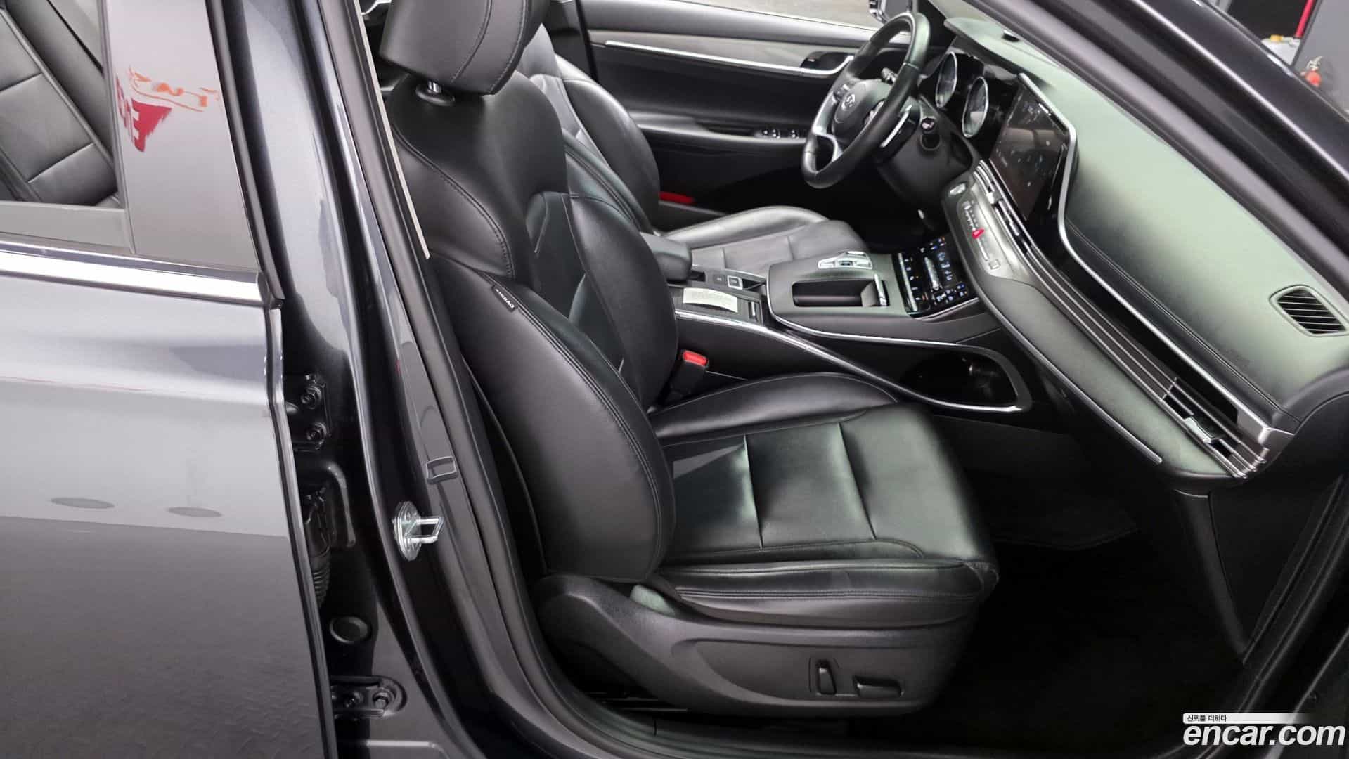 Grandeur Hyundai 2022.0-INNER-036