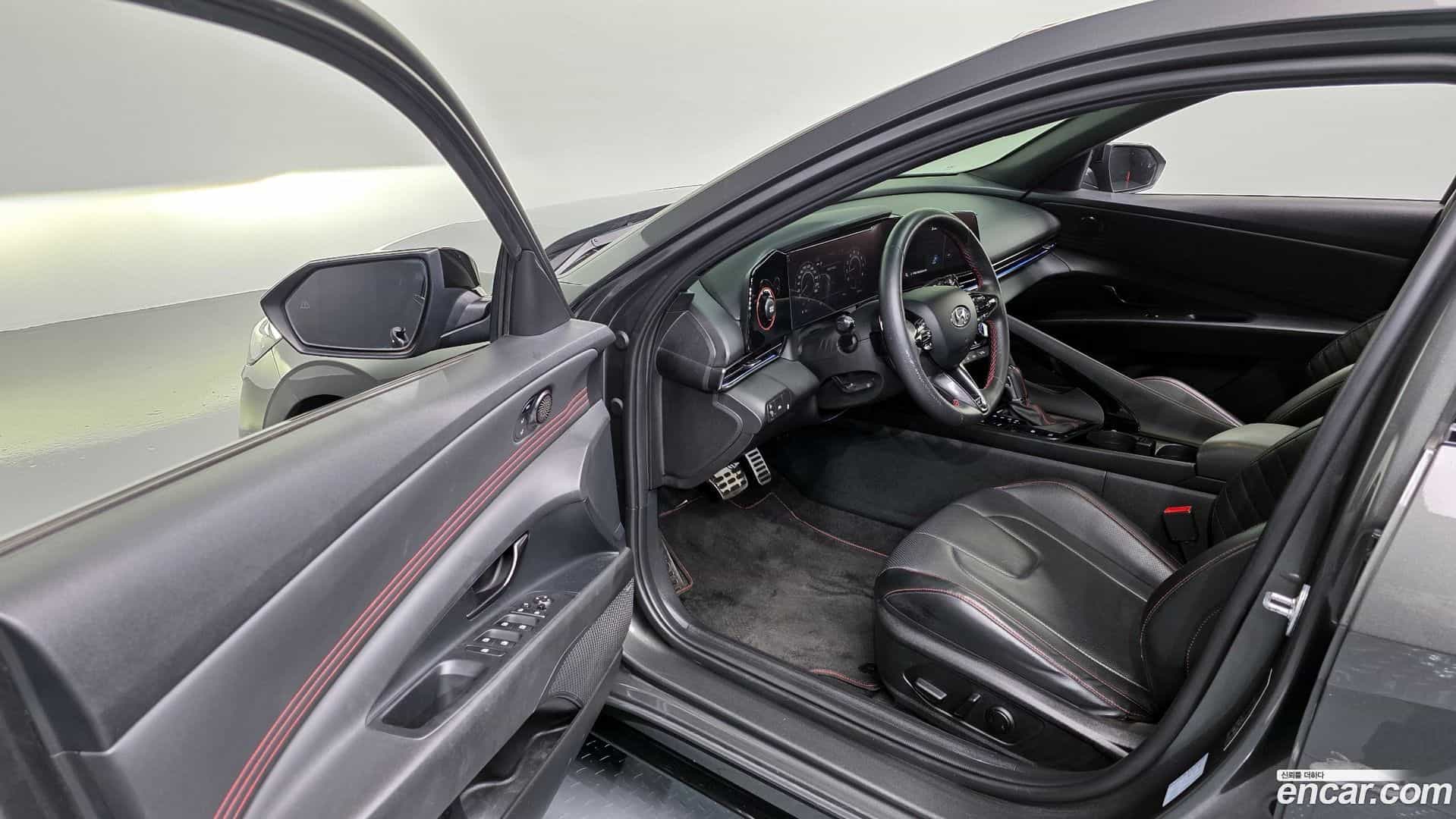 AVANTE Hyundai 2022.10-INNER-010