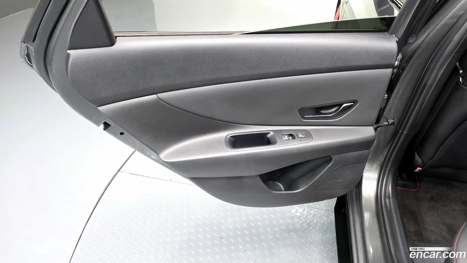 AVANTE Hyundai 2022.10-INNER-035