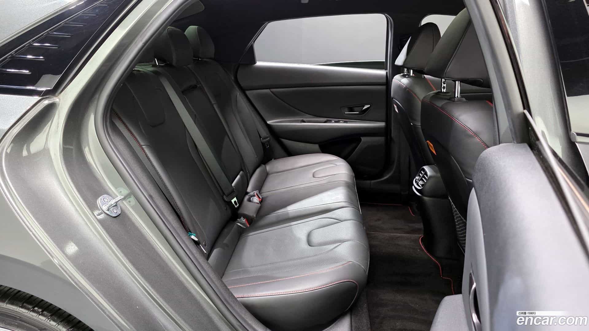 AVANTE Hyundai 2022.10-INNER-036