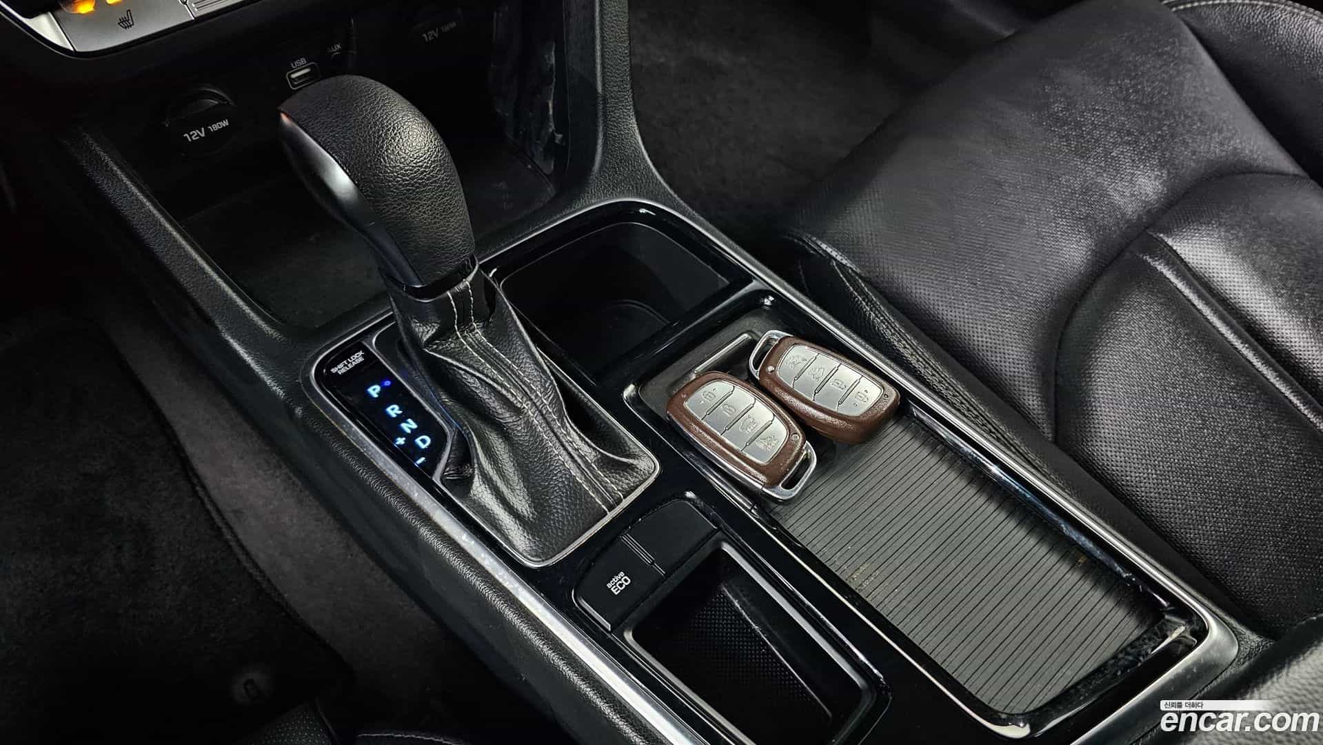 Sonata Hyundai 2019.0-INNER-009