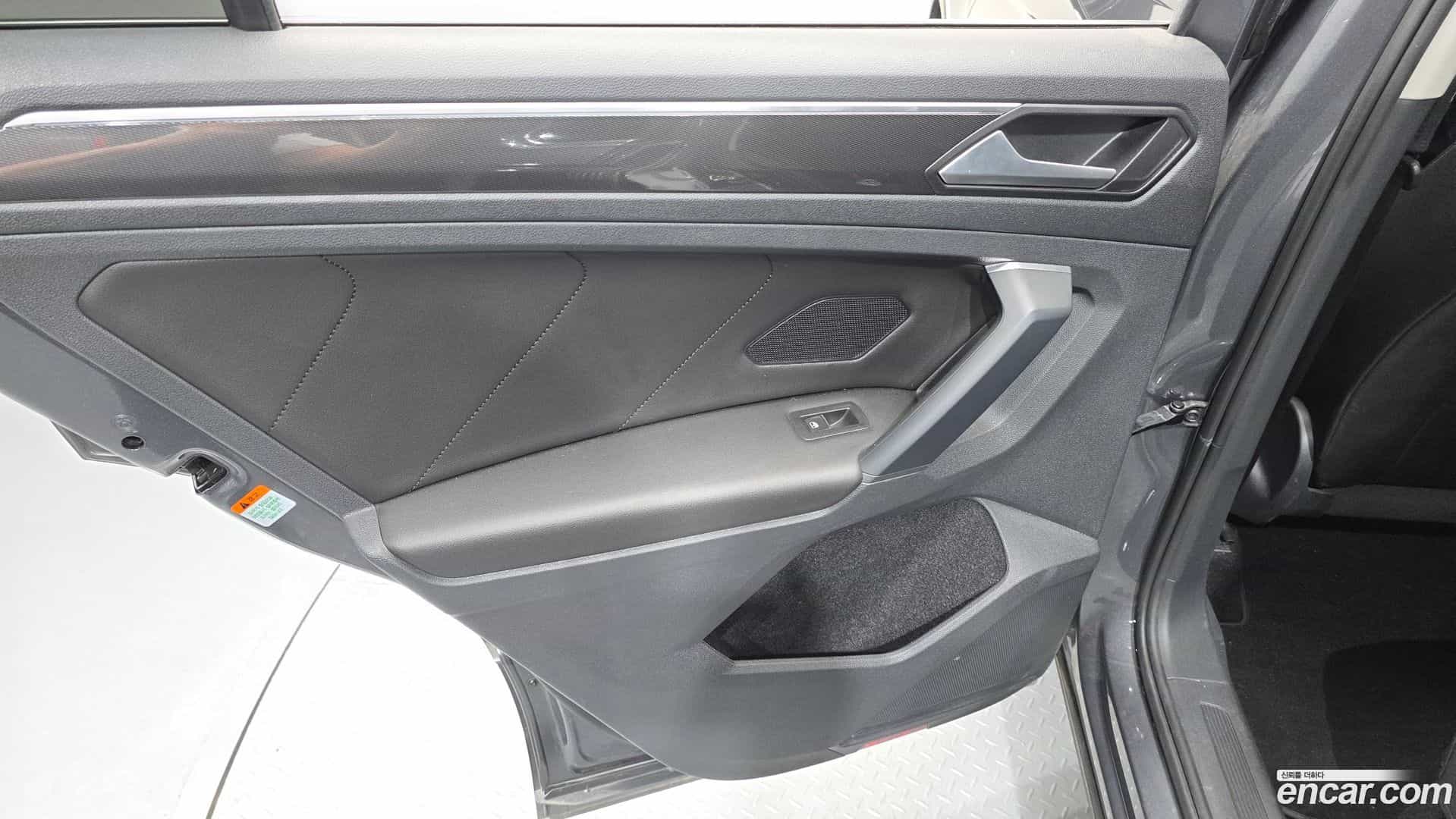 Tiguan Volkswagen 2020.8-INNER-035