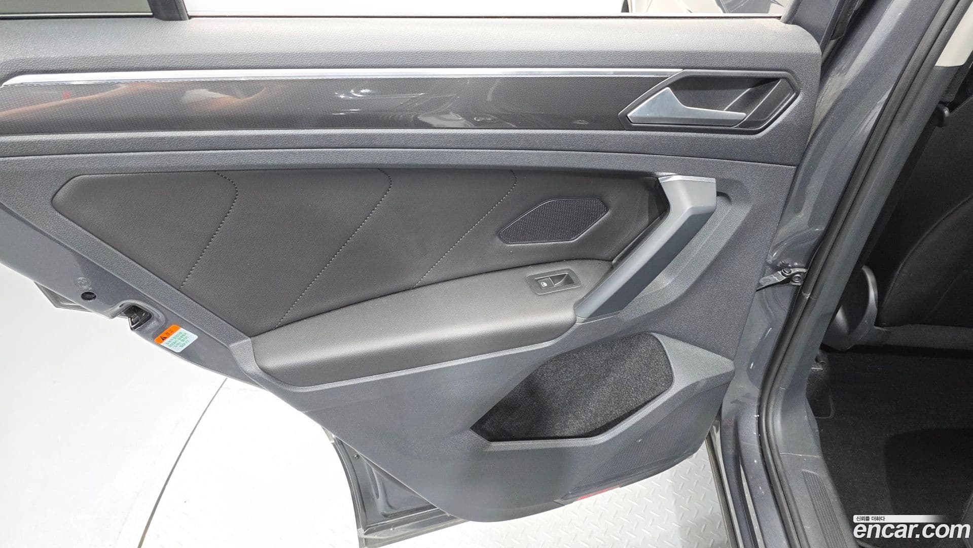Main__Slider__Photo:Tiguan Volkswagen 2020.8-24