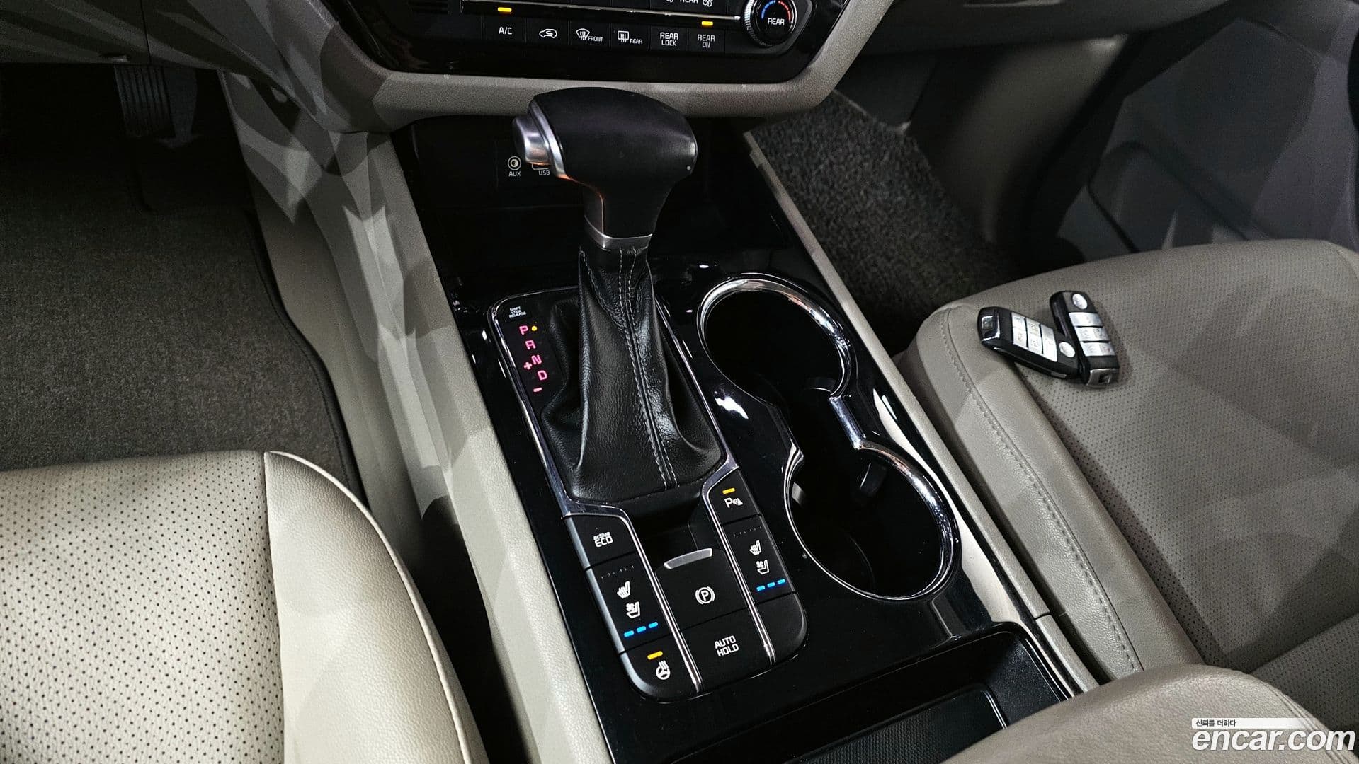 Main__Slider__Photo:Canival Kia 2019.3-8