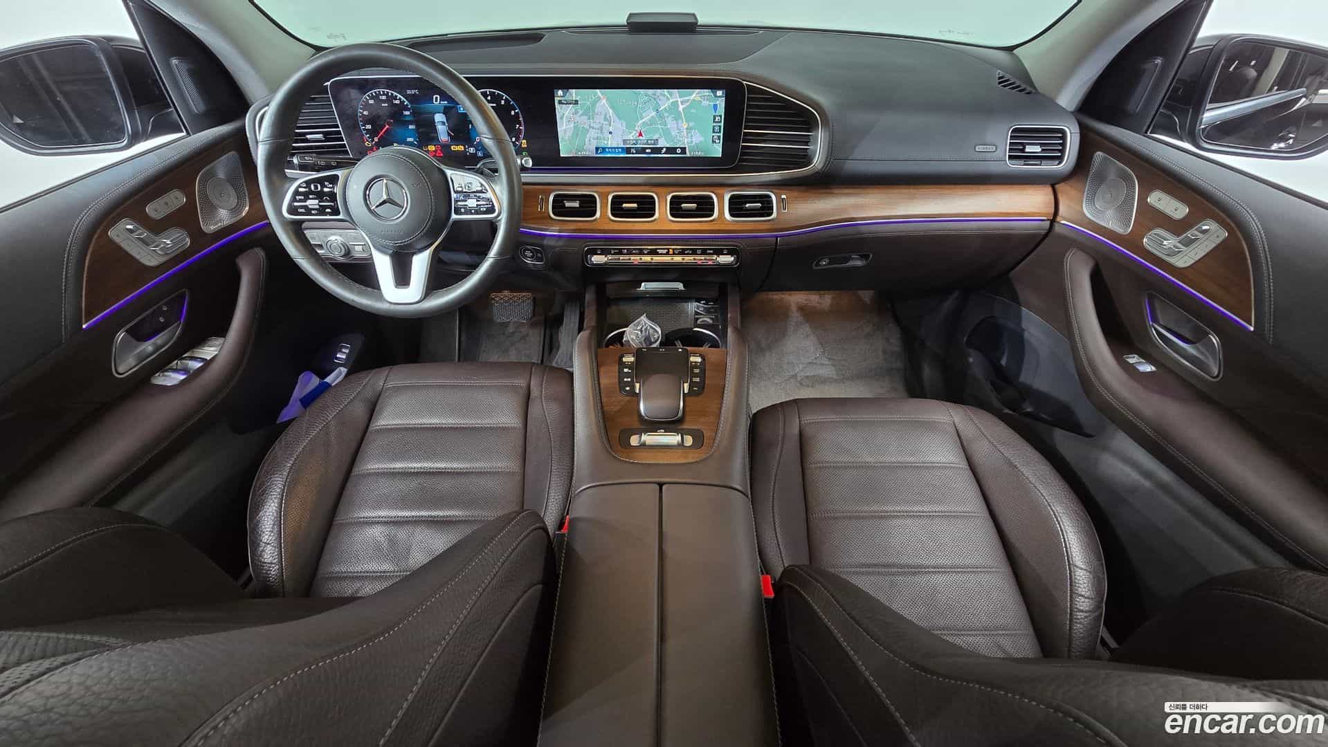 GLE-Class Mercedes-Benz 2020.8-INNER-007