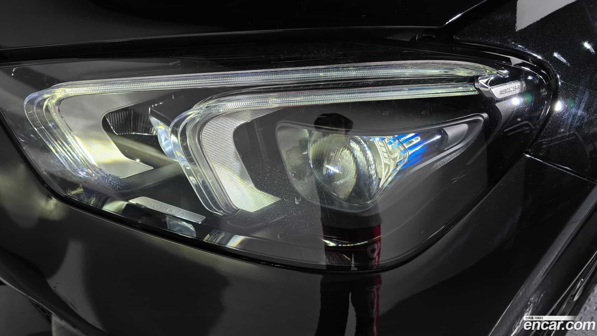GLE-Class Mercedes-Benz 2020.8-OUTER-032