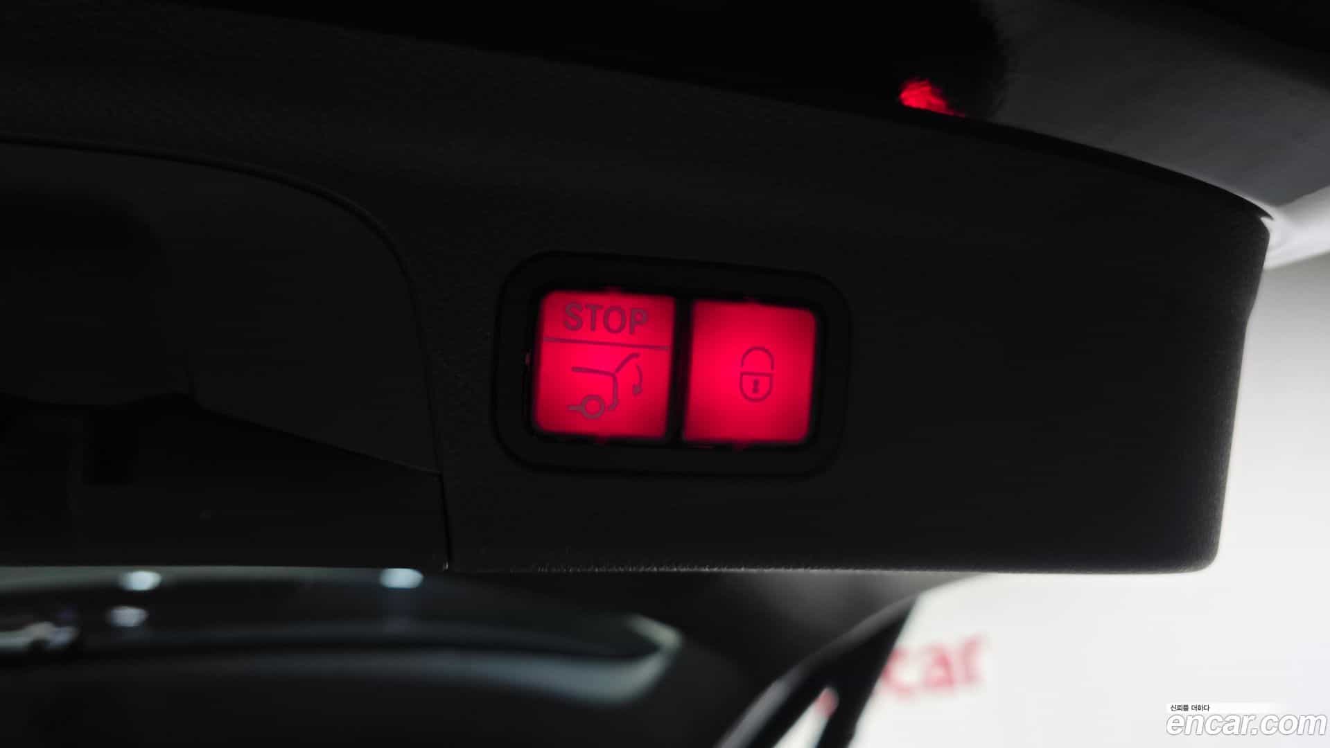 GLE-Class Mercedes-Benz 2020.8-OPTION-044