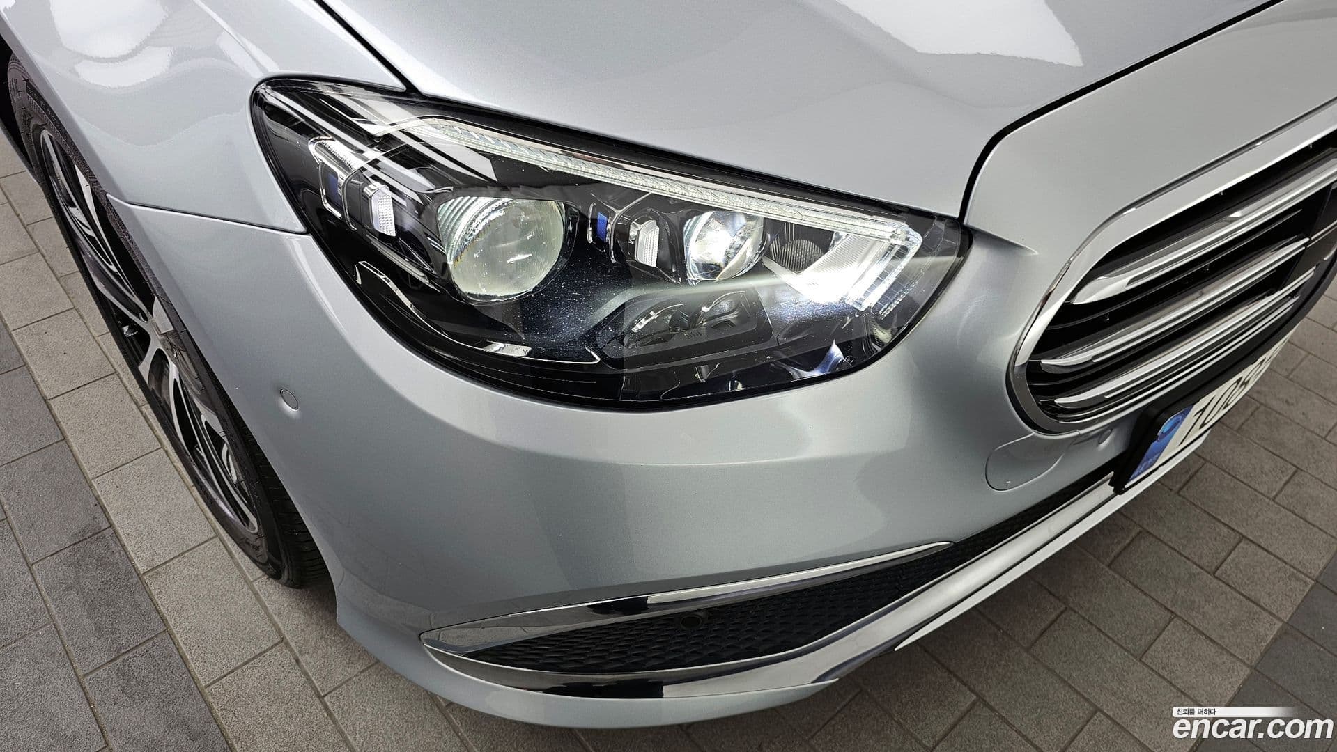 Main__Slider__Photo:E-Class Mercedes-Benz 2021.5-21