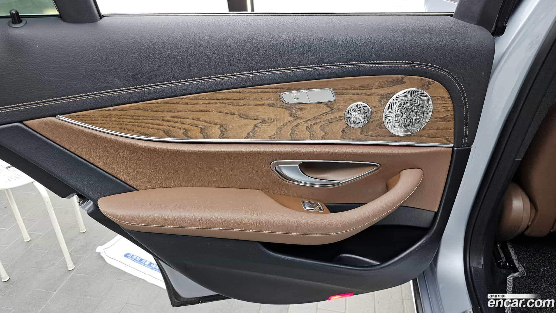 E-Class Mercedes-Benz 2021.5-INNER-035