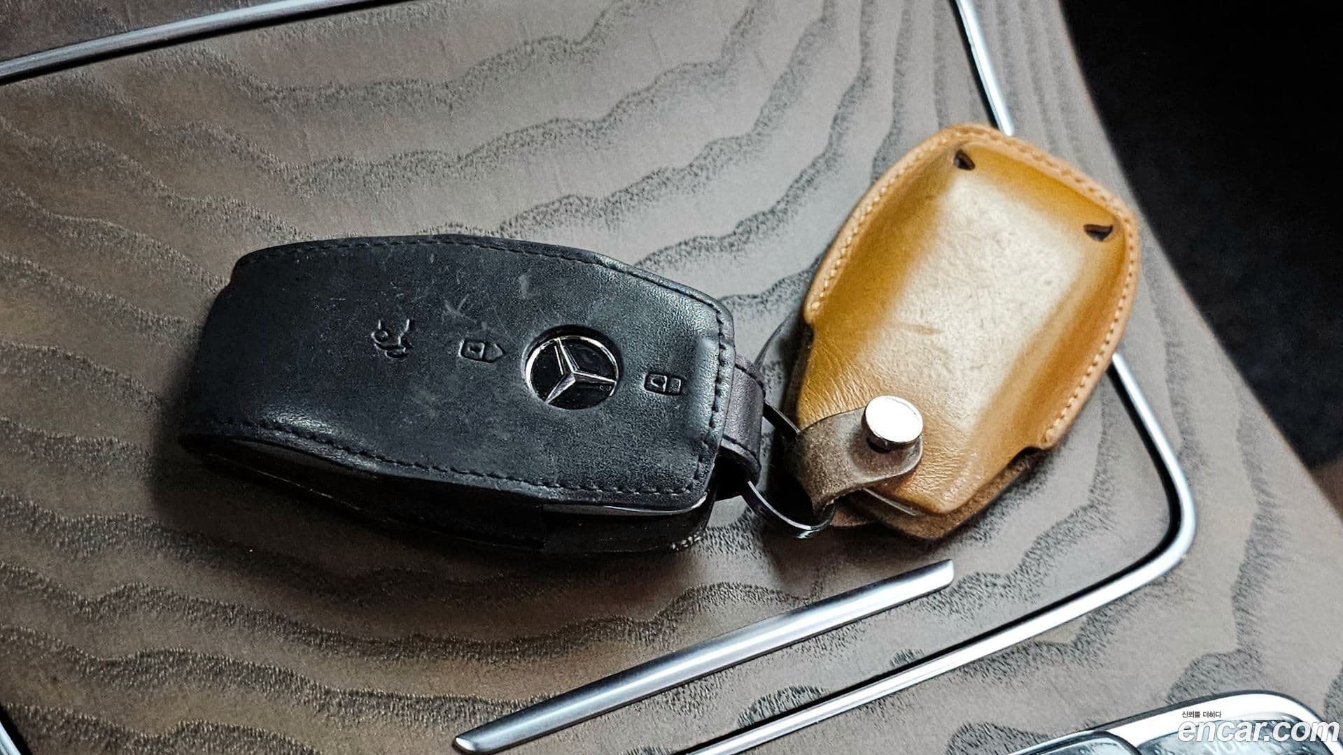 Main__Slider__Photo:E-Class Mercedes-Benz 2021.5-30