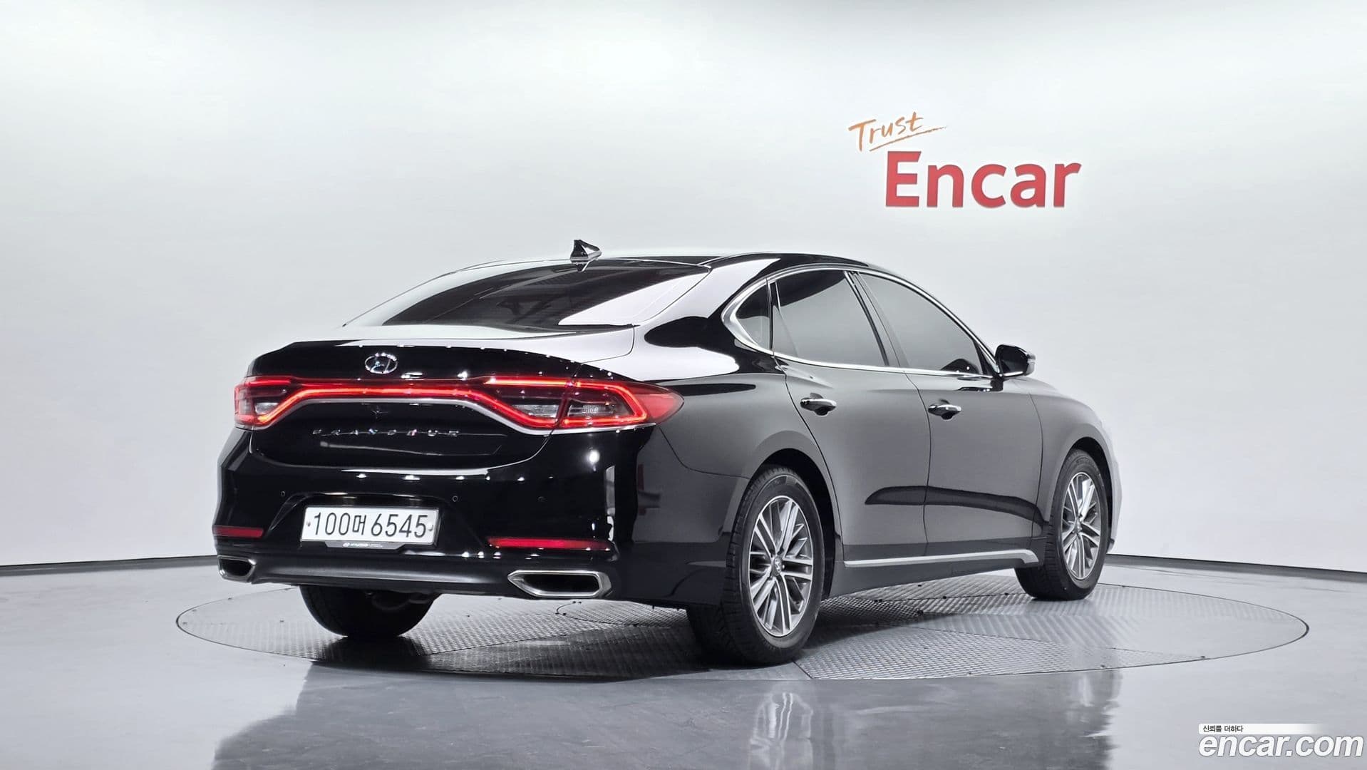 Main__Slider__Photo:Grandeur Hyundai 2019.11-1