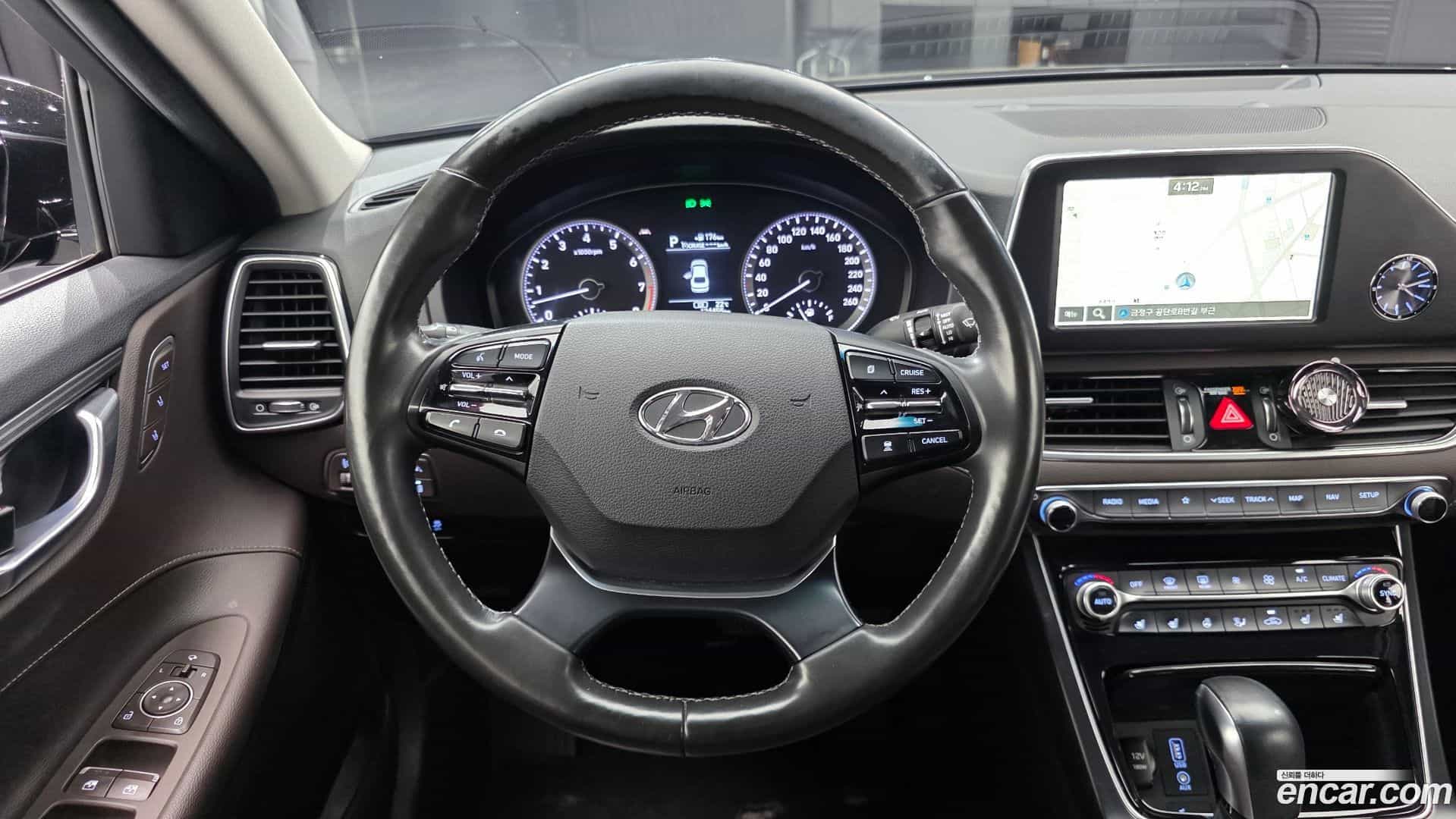 Grandeur Hyundai 2019.11-OPTION-017