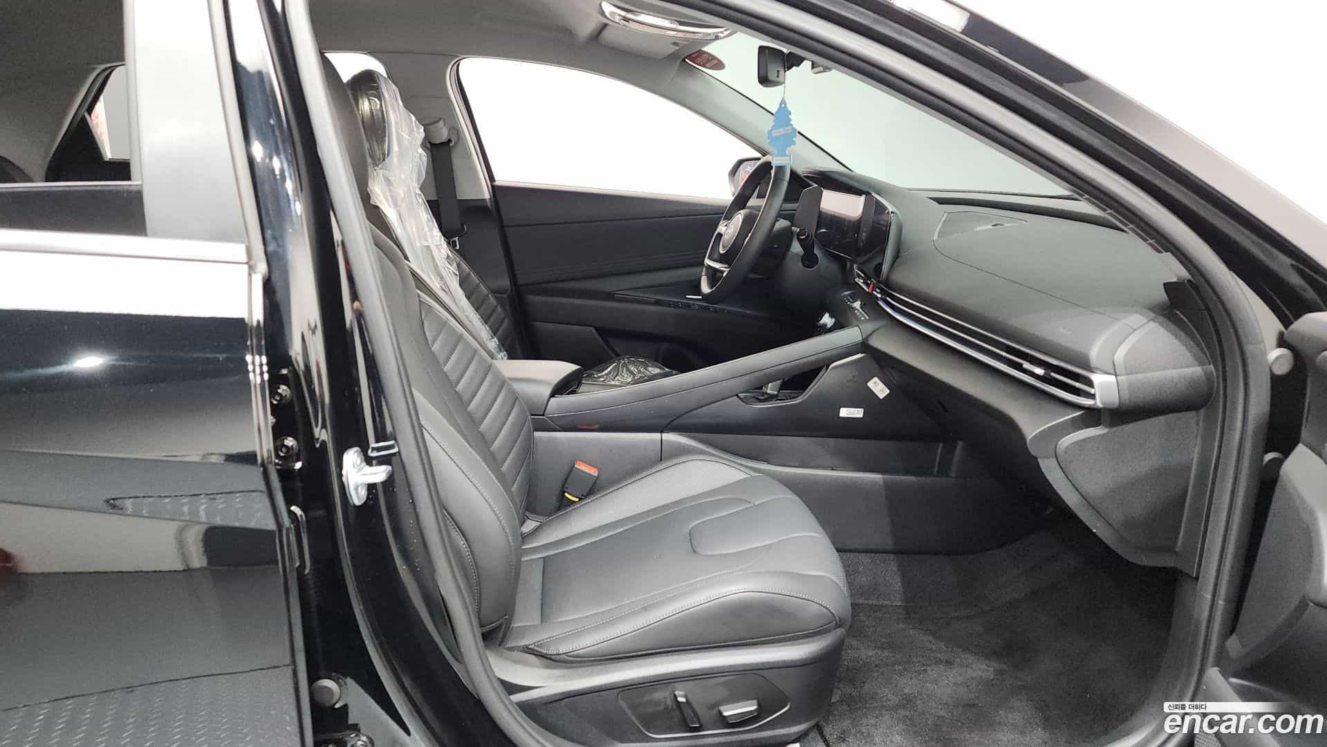 AVANTE Hyundai 2024.11-OPTION-015