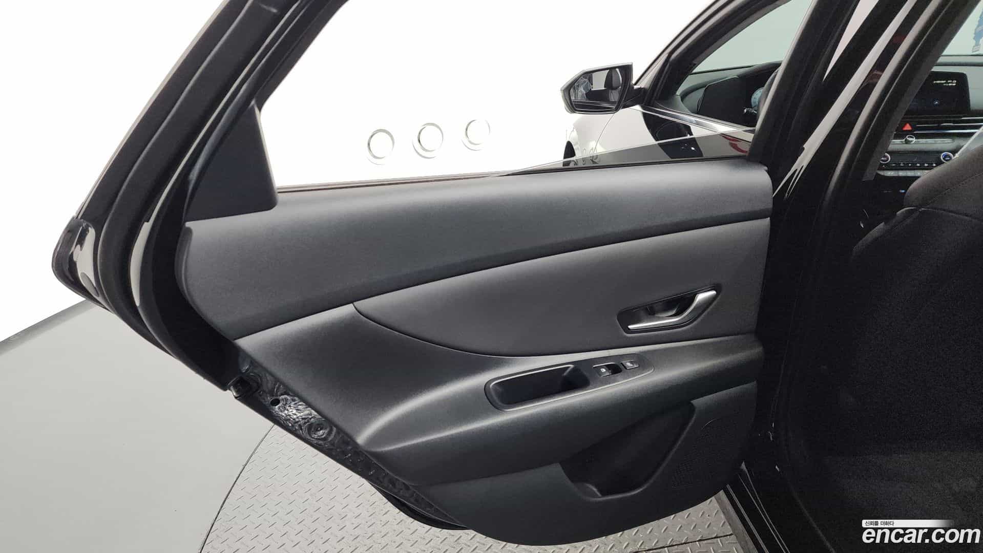 AVANTE Hyundai 2024.11-INNER-035