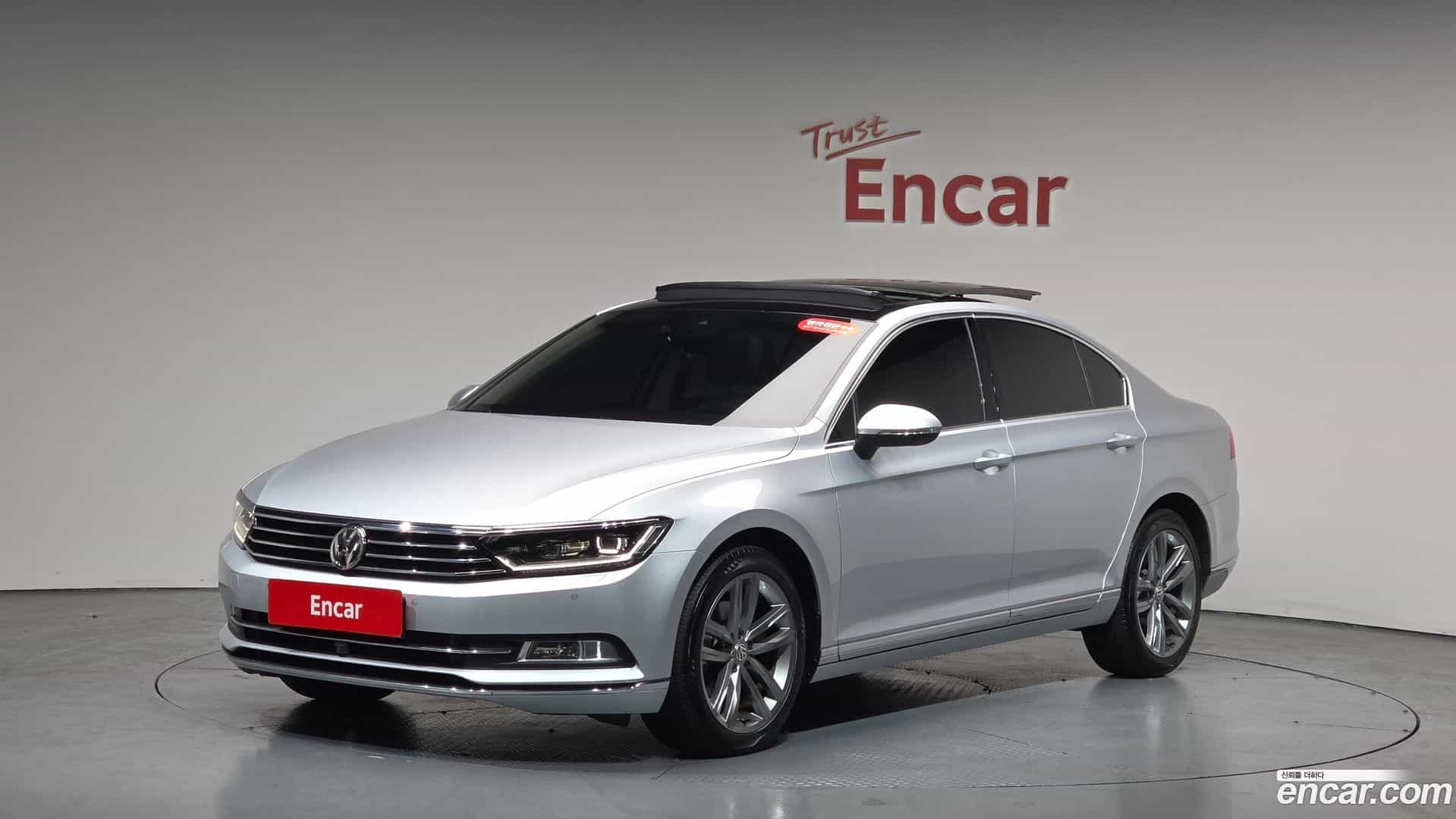 Passat Volkswagen 2018.2-THUMBNAIL-011