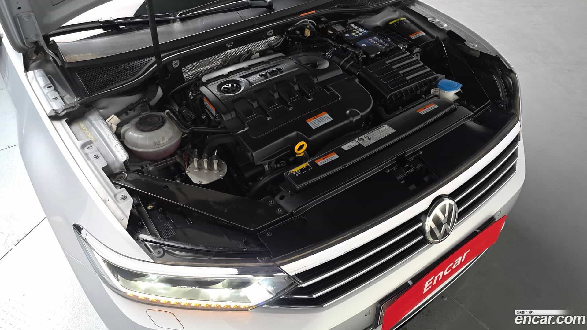 Passat Volkswagen 2018.2-OUTER-006