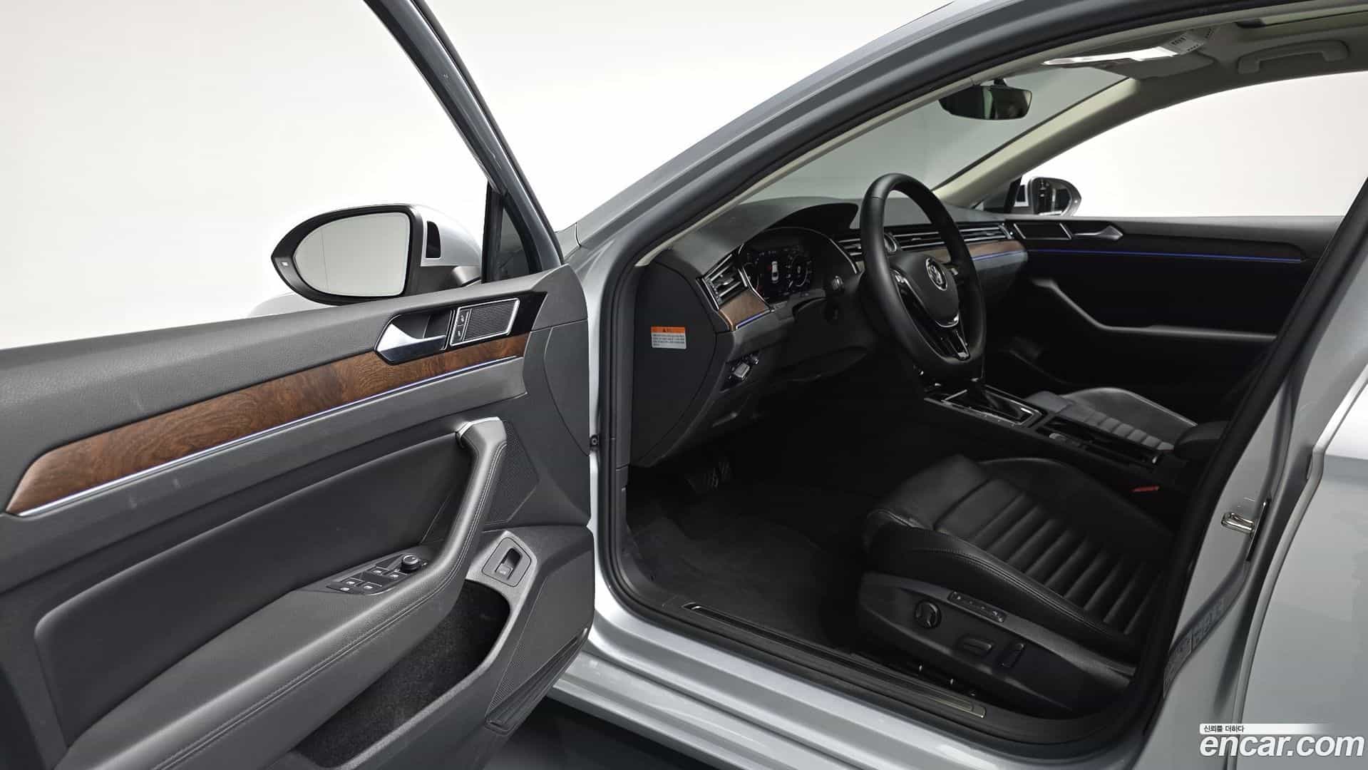 Passat Volkswagen 2018.2-INNER-010